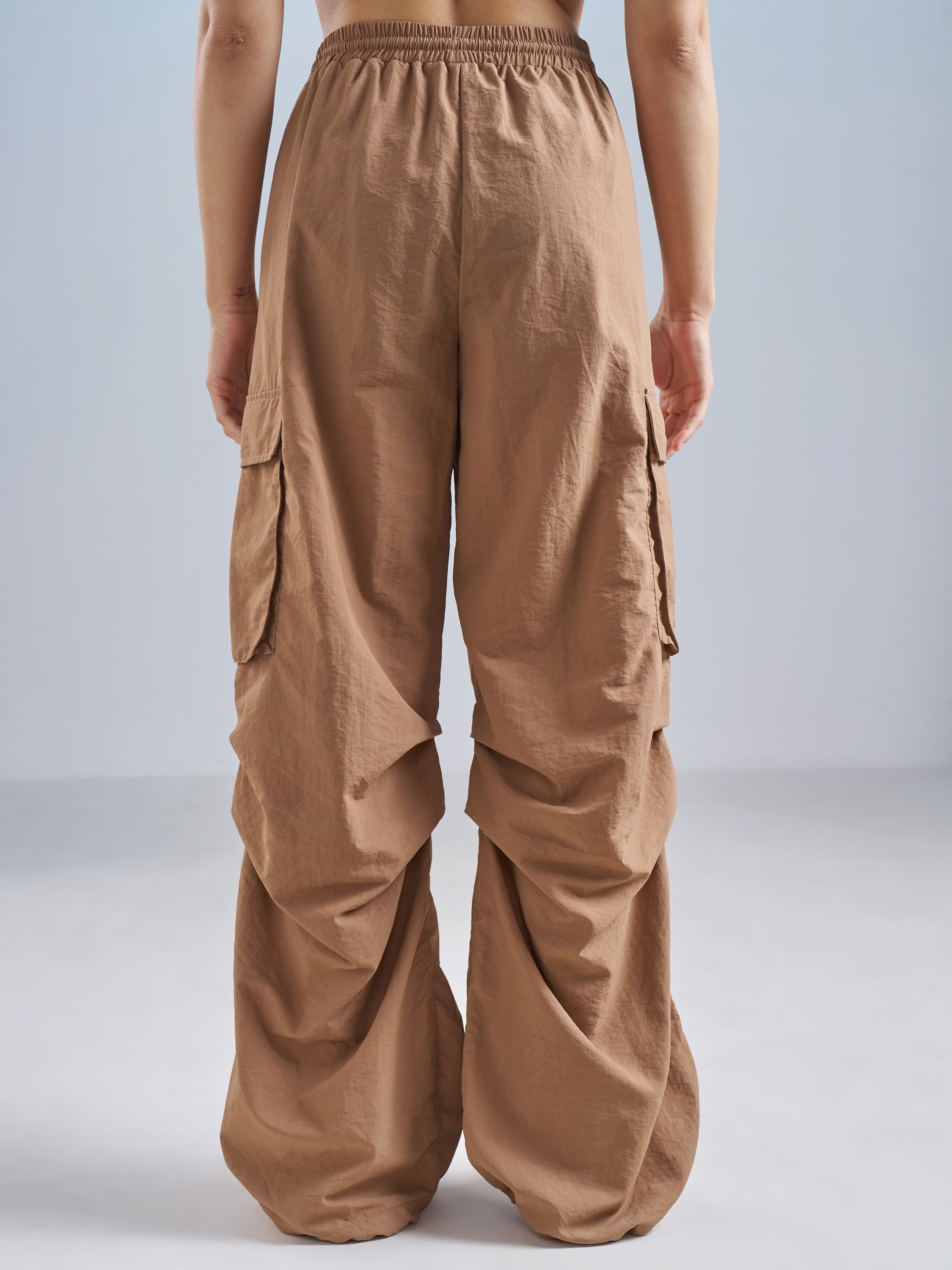 Street By Tokyo Talkies Women Brown Solid Loose Fit Cargos - Brown - Image 3