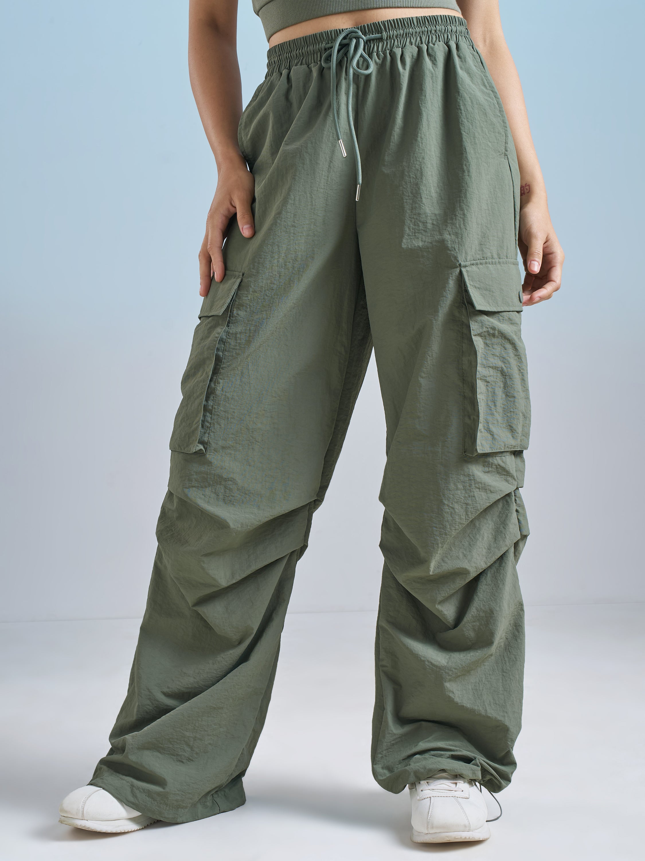 Street By Tokyo Talkies Women Green Solid Loose Fit Cargos - Green - Image 1