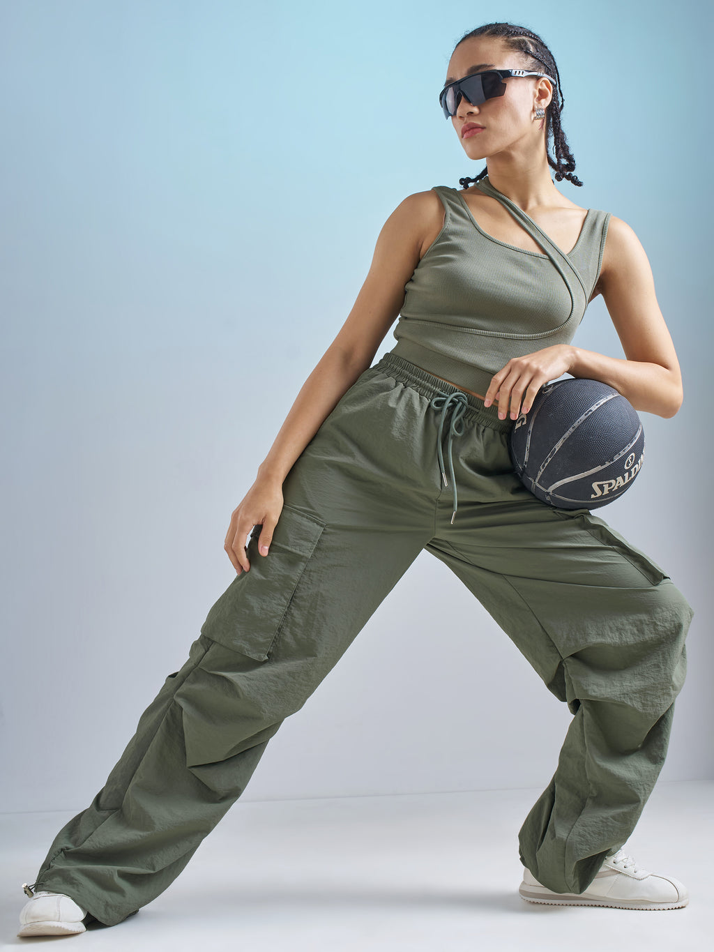 Street By Tokyo Talkies Women Green Solid Loose Fit Cargos - Green - Image 2