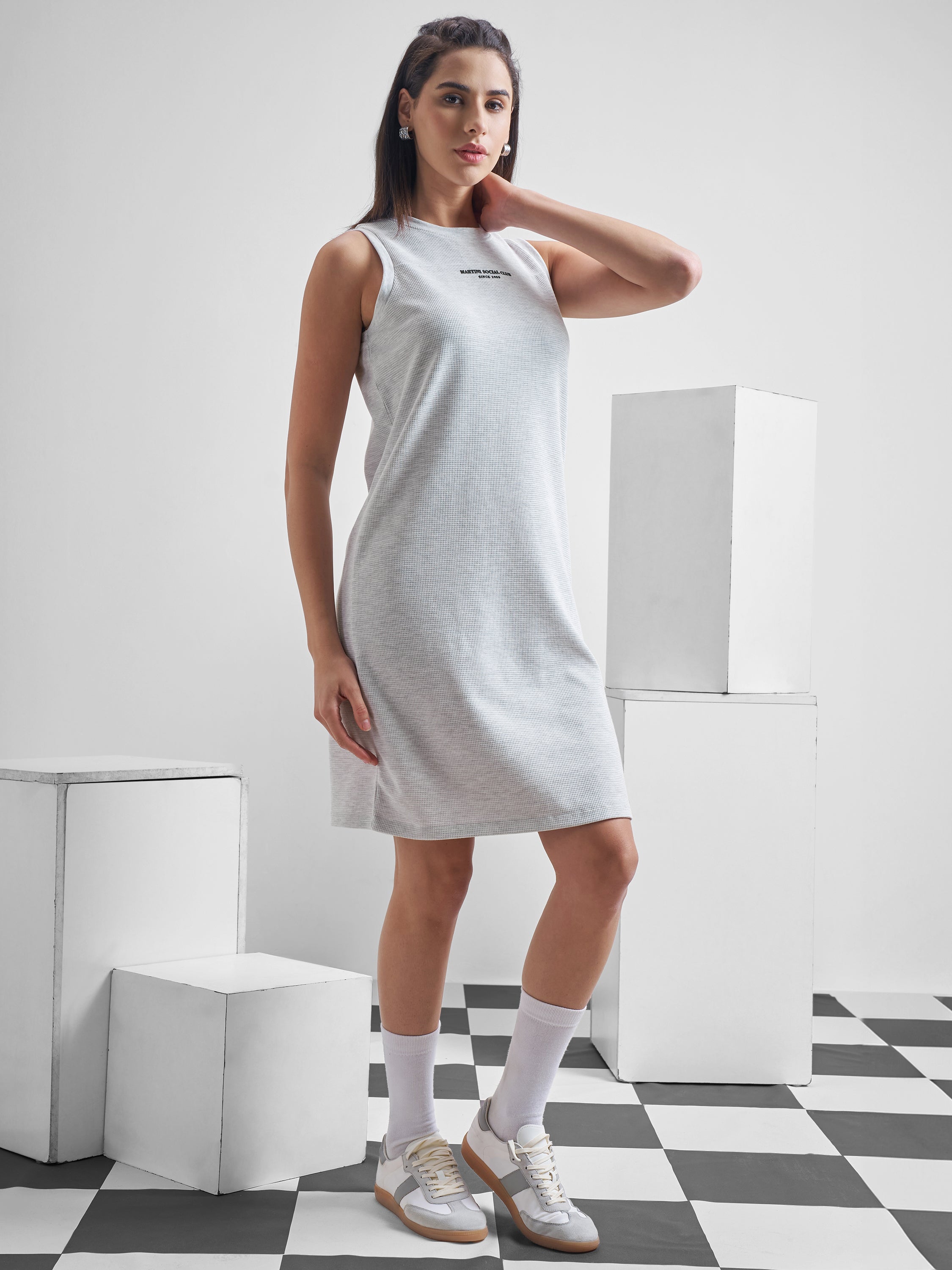 Street By Tokyo Talkies Women Grey Solid T-Shirt Dress - Grey - Image 4