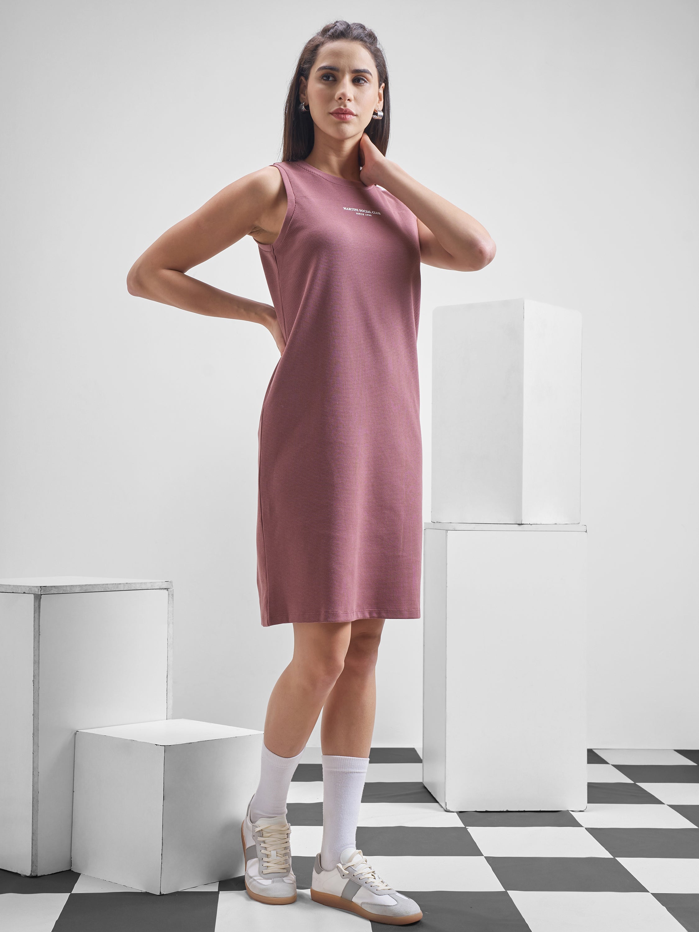 Street By Tokyo Talkies Women Mauve Solid T-Shirt Dress - Mauve - Image 4