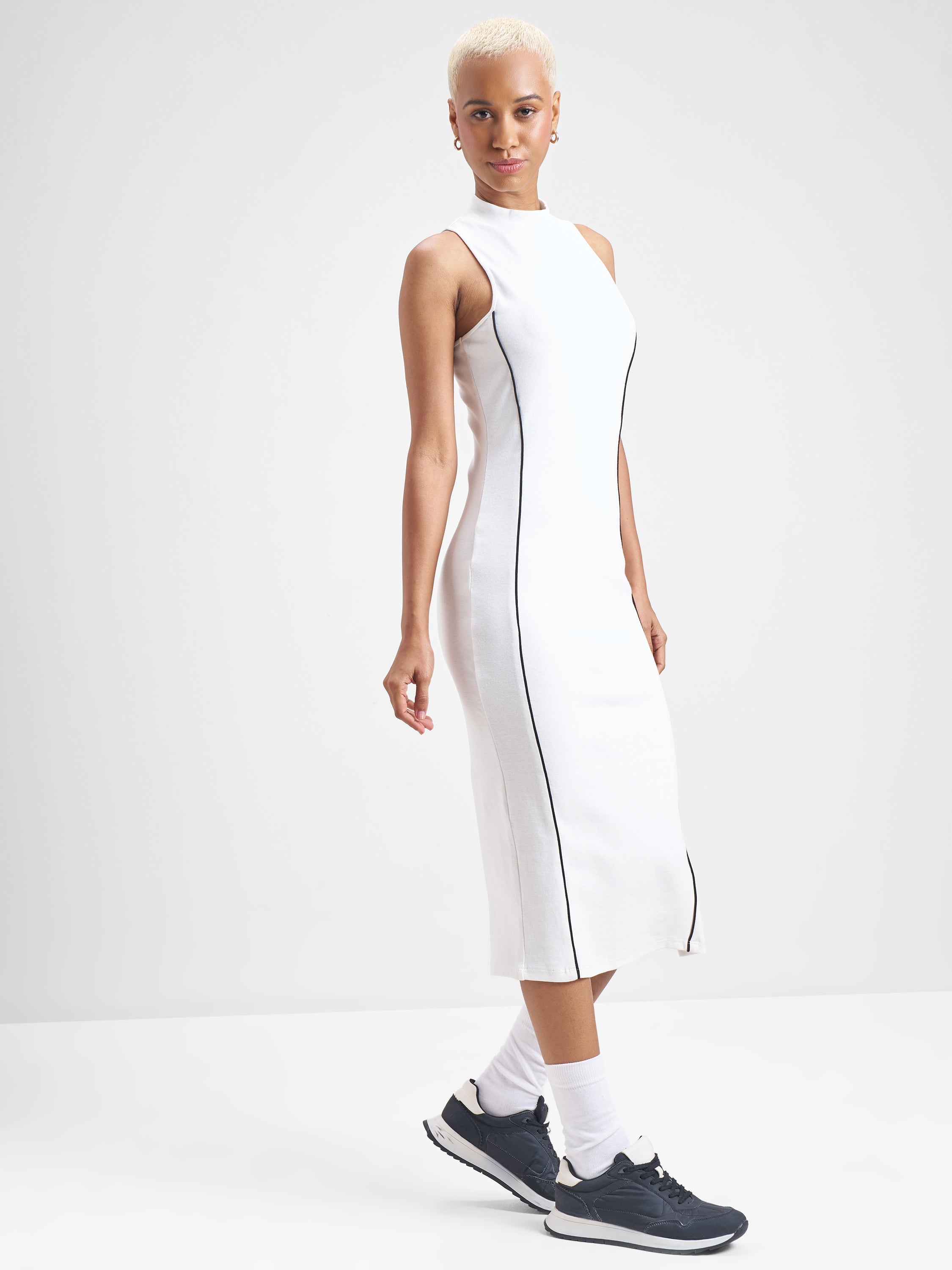 Street By Tokyo Talkies Women White Solid Bodycon Dress - White - Image 4