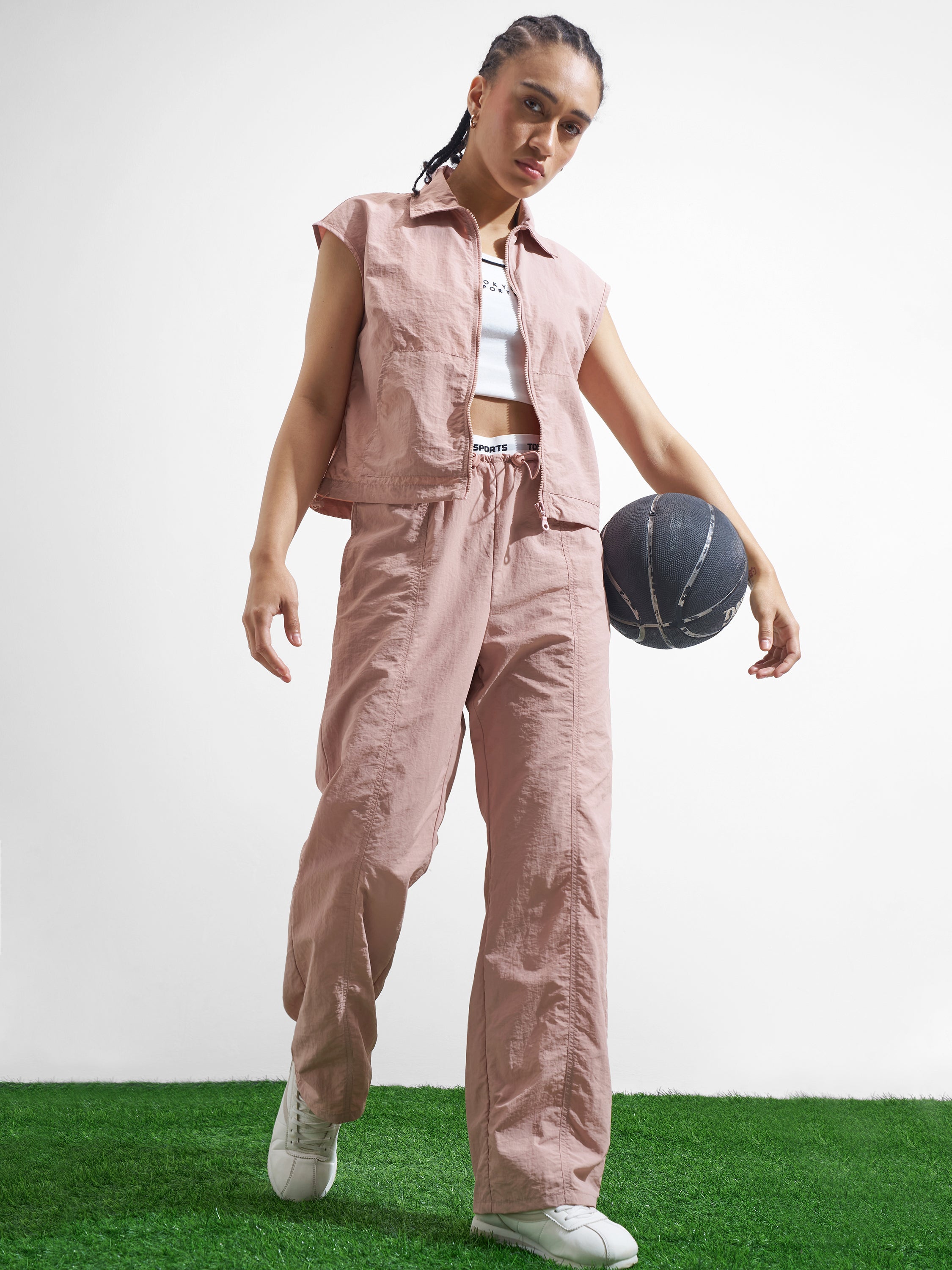 Street By Tokyo Talkies Women Pink Solid Relaxed Fit Cargos - Pink - Image 2