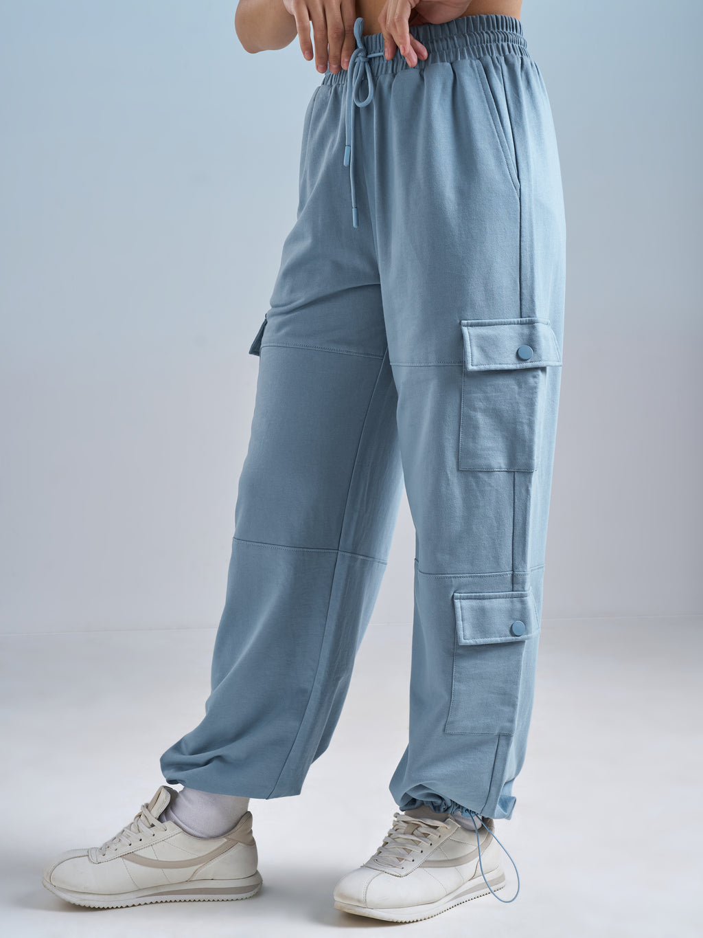 Street By Tokyo Talkies Women Blue Solid Relaxed Fit Cargos - Blue - Image 4
