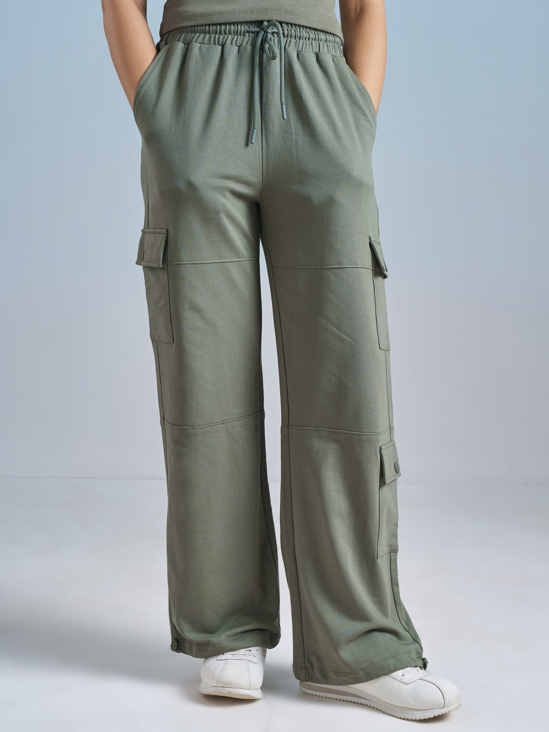 Street By Tokyo Talkies Women Olive Solid Relaxed Fit Cargos - Olive - Image 1