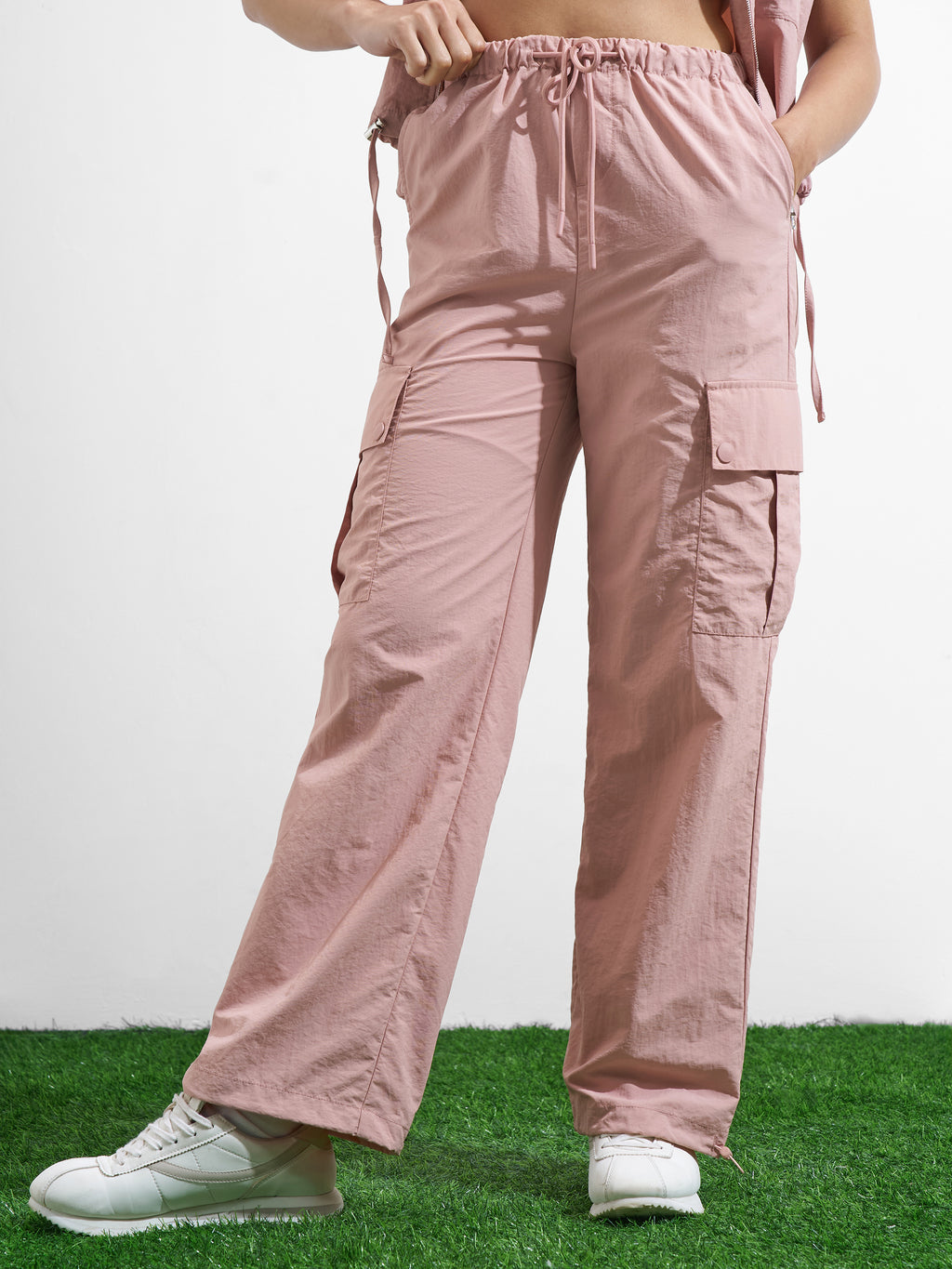 Street By Tokyo Talkies Women Pink Solid Regular Fit Cargos - Pink - Image 1