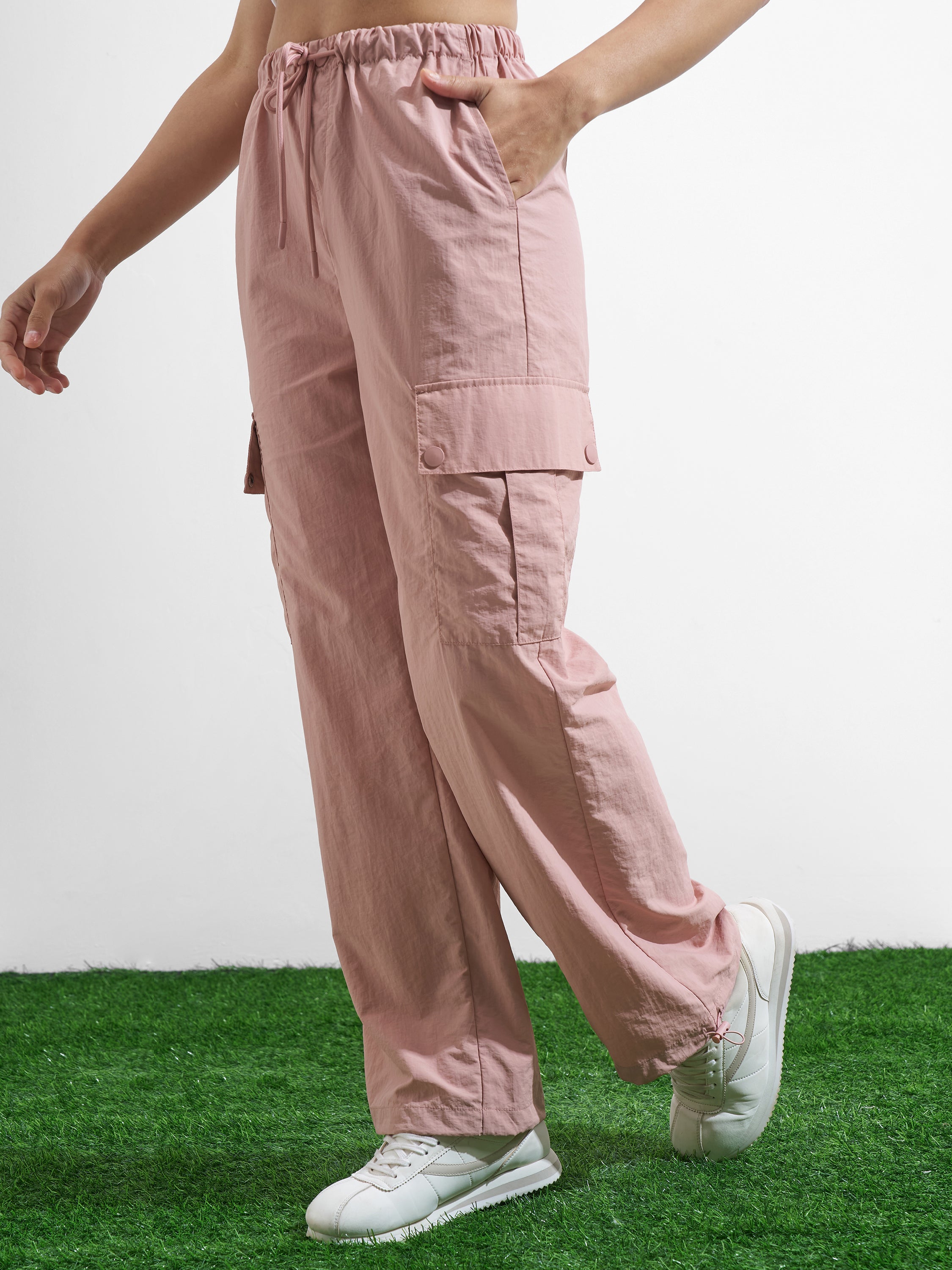 Street By Tokyo Talkies Women Pink Solid Regular Fit Cargos - Pink - Image 4