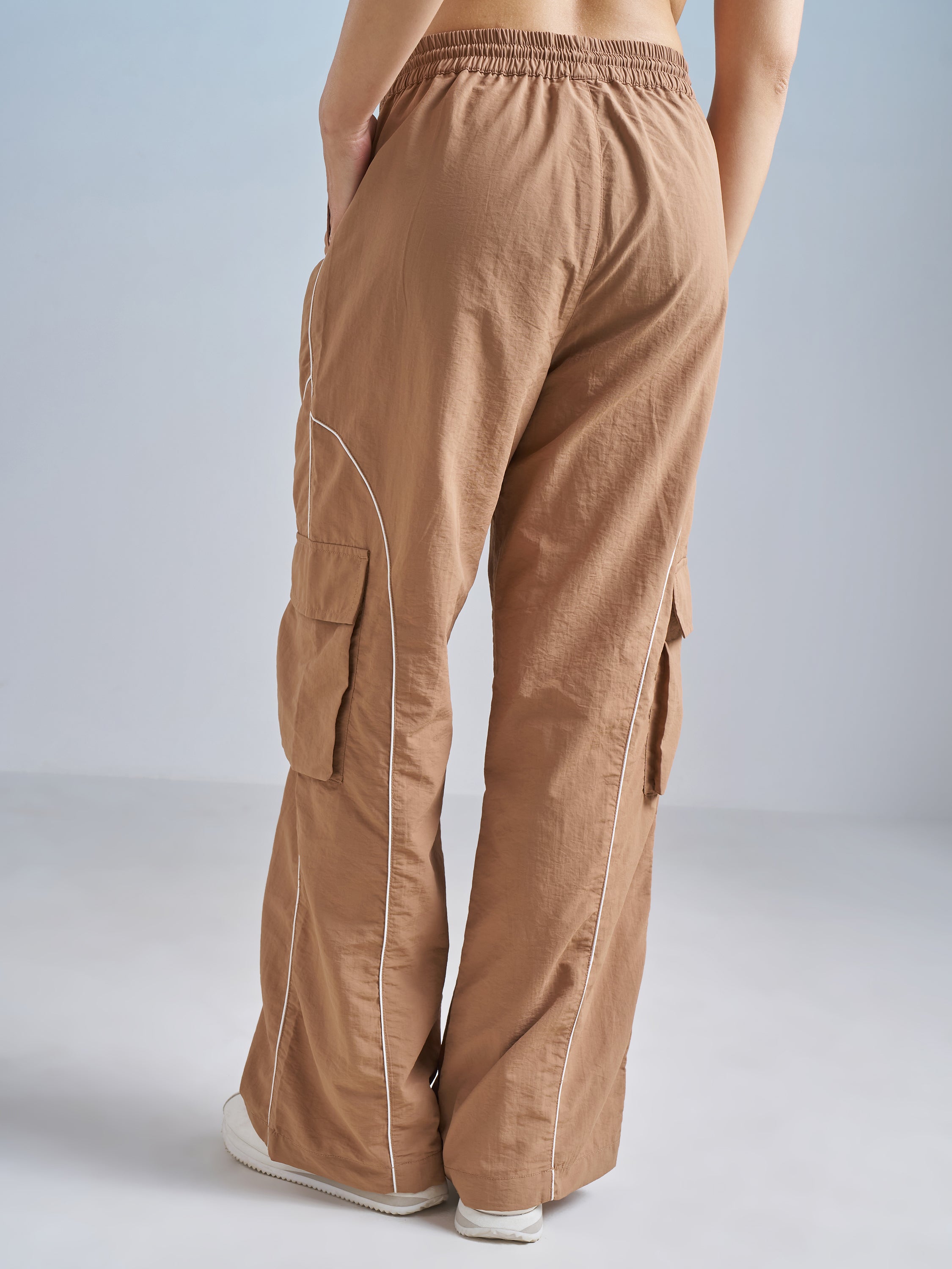 Street By Tokyo Talkies Women Brown Solid Regular Fit Cargos - Brown - Image 3