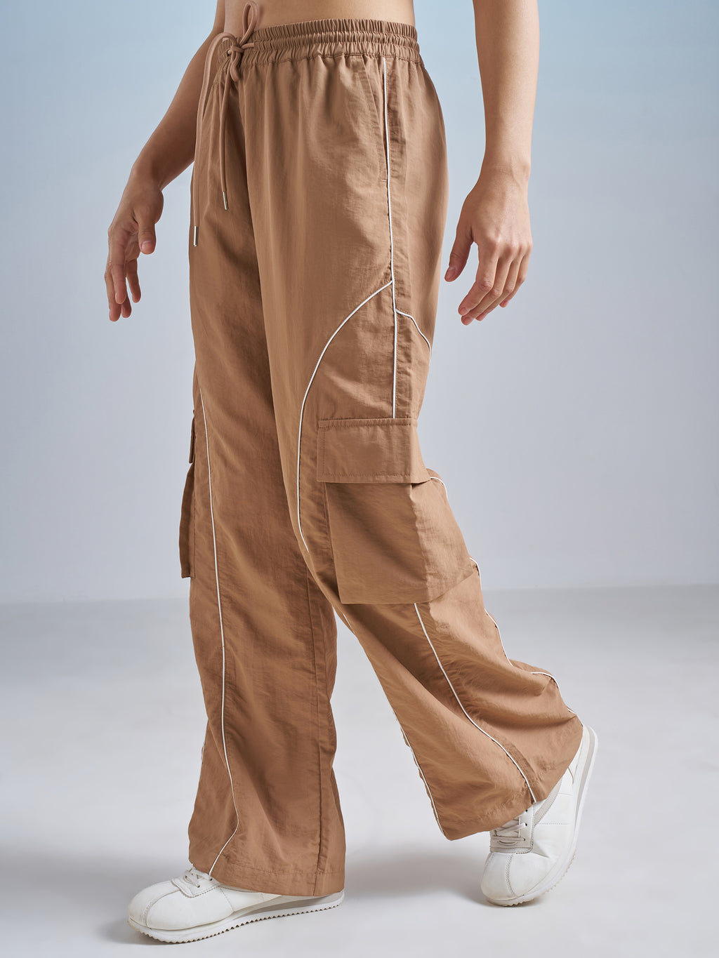 Street By Tokyo Talkies Women Brown Solid Regular Fit Cargos - Brown - Image 4