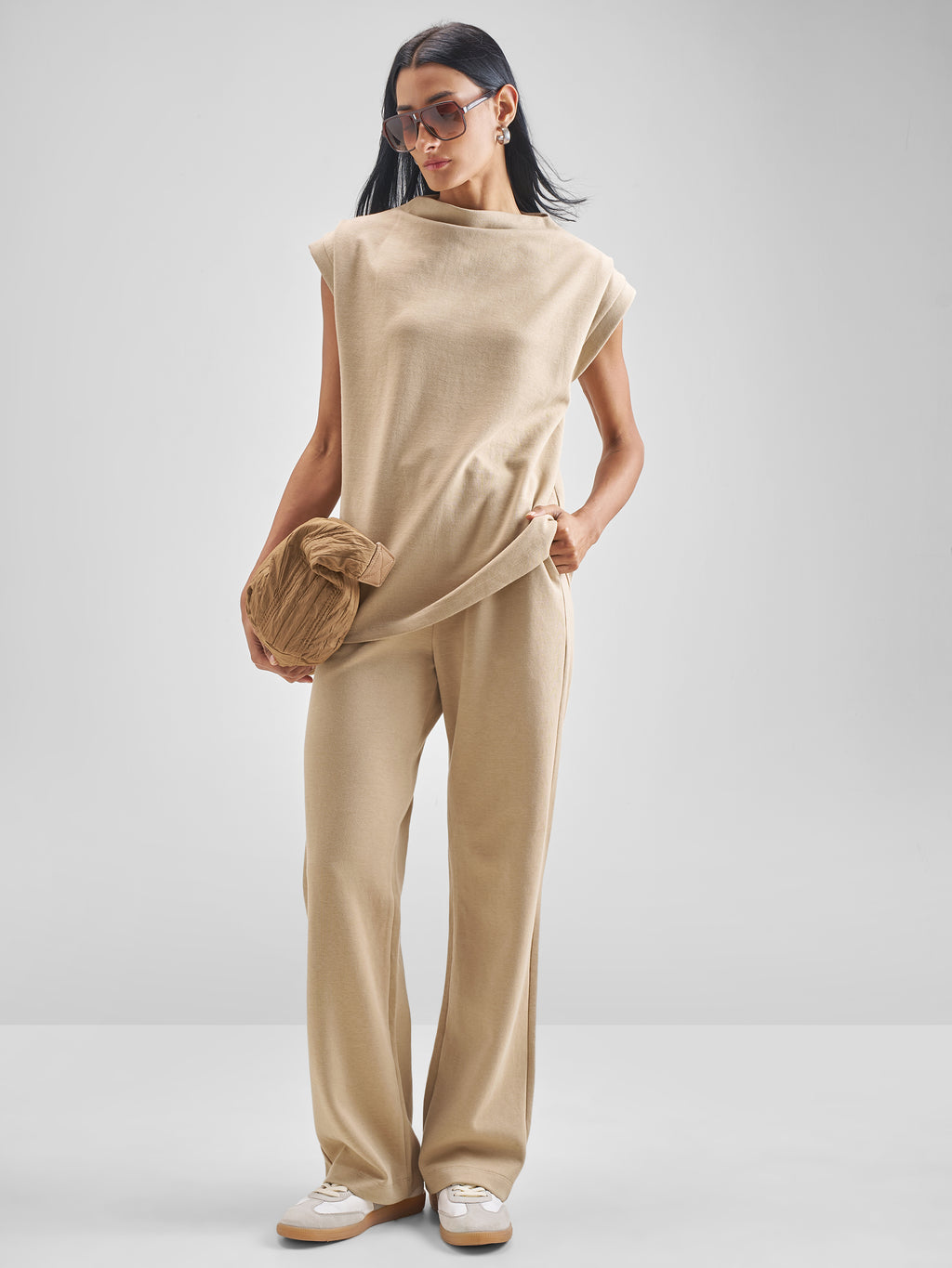 Street By Tokyo Talkies Women Beige Solid Regular Fit Trouser - Beige - Image 2