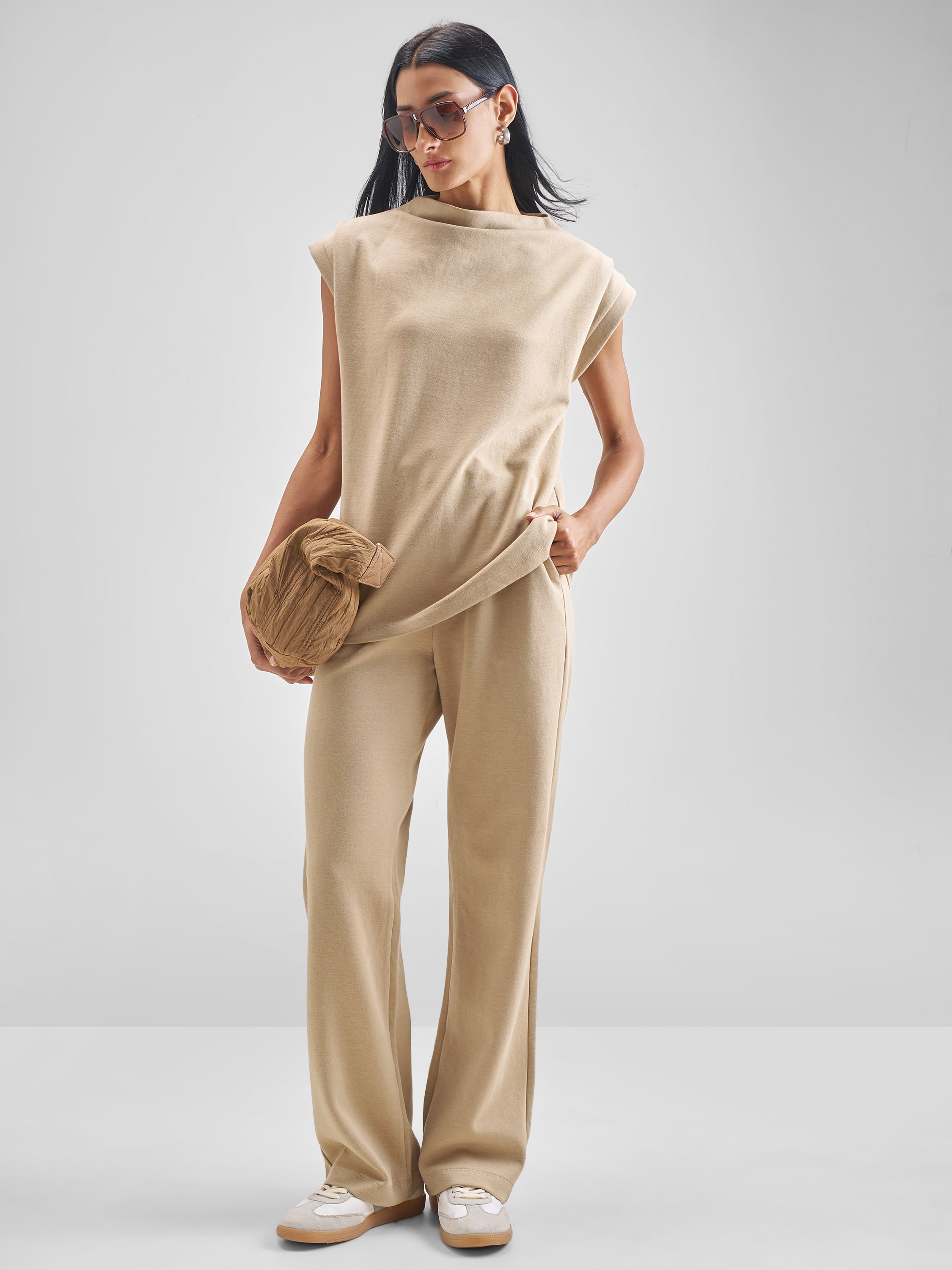 Street By Tokyo Talkies Women Beige Solid Regular Fit Trouser - Beige - Image 2