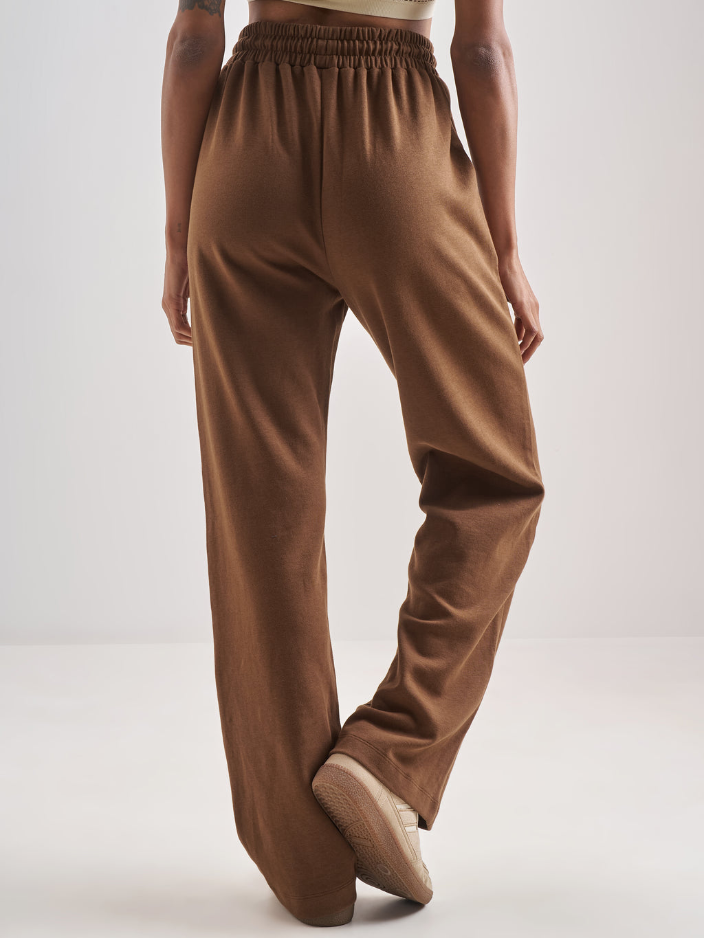 Street By Tokyo Talkies Women Brown Solid Regular Fit Trouser - Brown - Image 3
