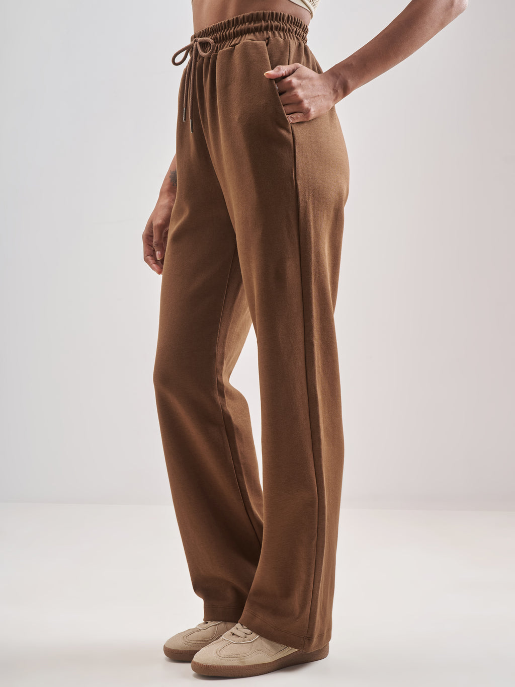 Street By Tokyo Talkies Women Brown Solid Regular Fit Trouser - Brown - Image 4