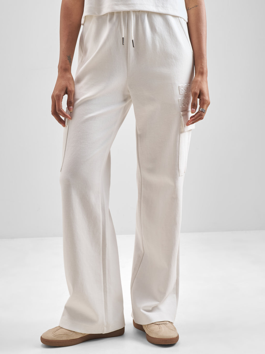 Street By Tokyo Talkies Women White Solid Straight Fit Regular Trouser - White - Image 1