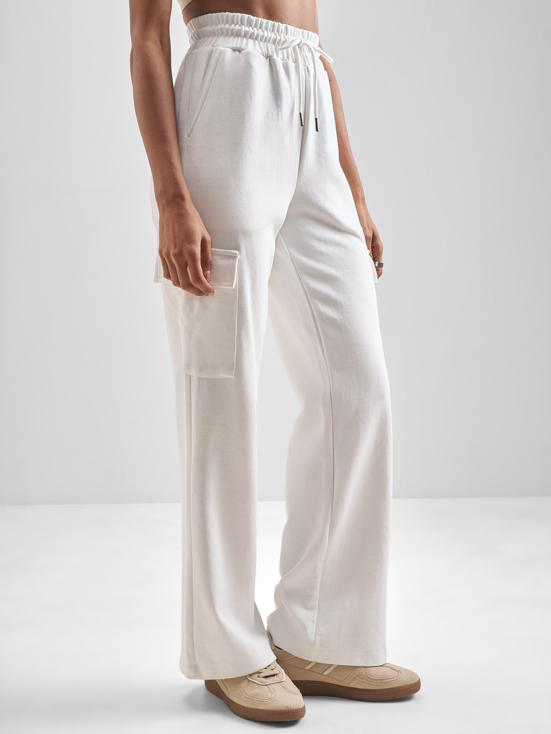 Street By Tokyo Talkies Women White Solid Straight Fit Regular Trouser - White - Image 6