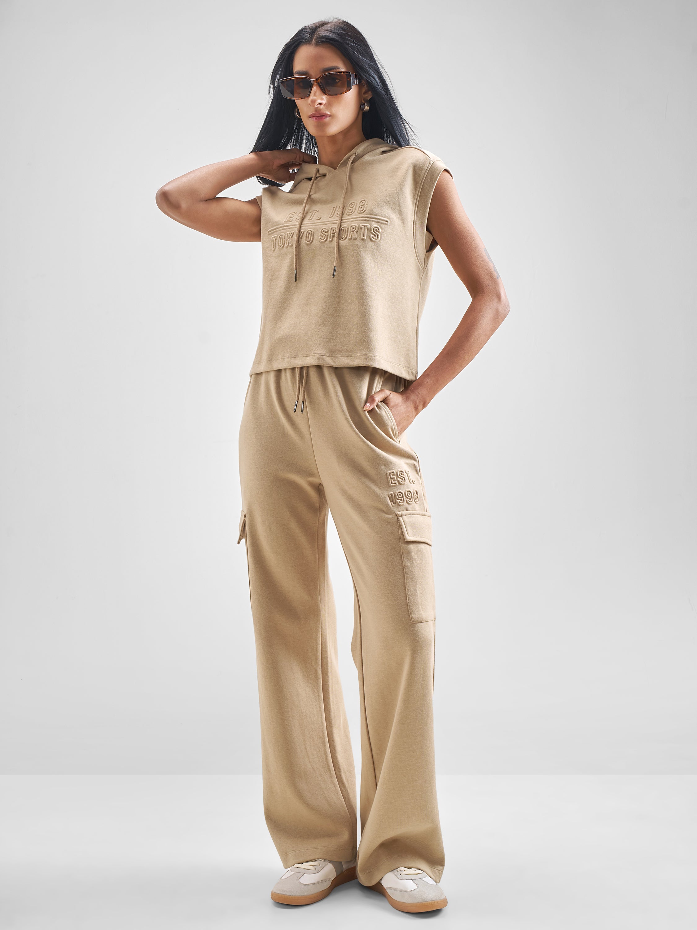 Street By Tokyo Talkies Women Beige Solid Straight Fit Cargos - Beige - Image 2