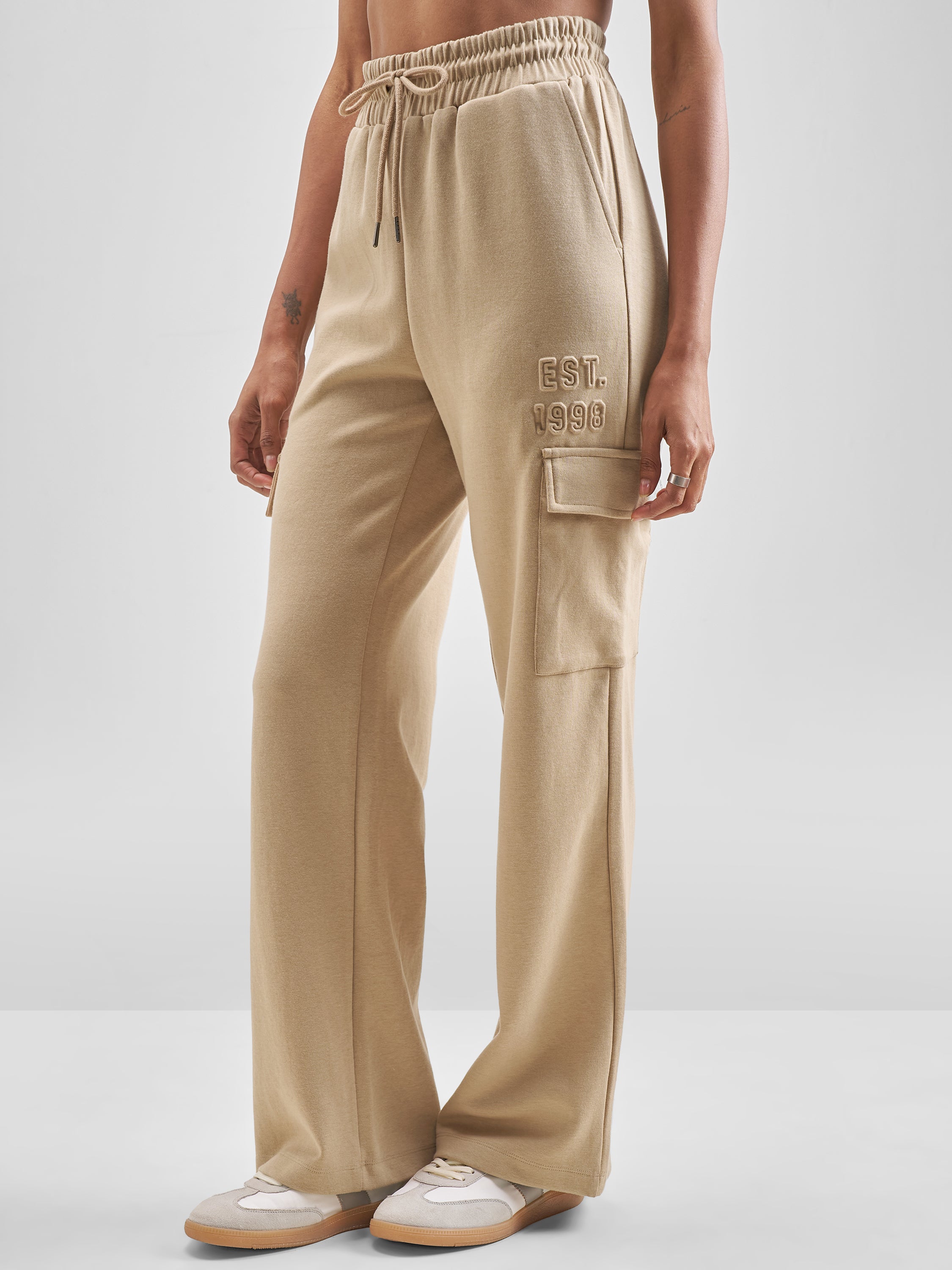Street By Tokyo Talkies Women Beige Solid Straight Fit Cargos - Beige - Image 4