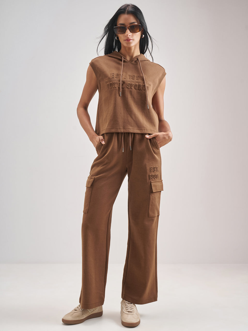 Street By Tokyo Talkies Women Brown Solid Straight Fit Regular Trouser - Brown - Image 2