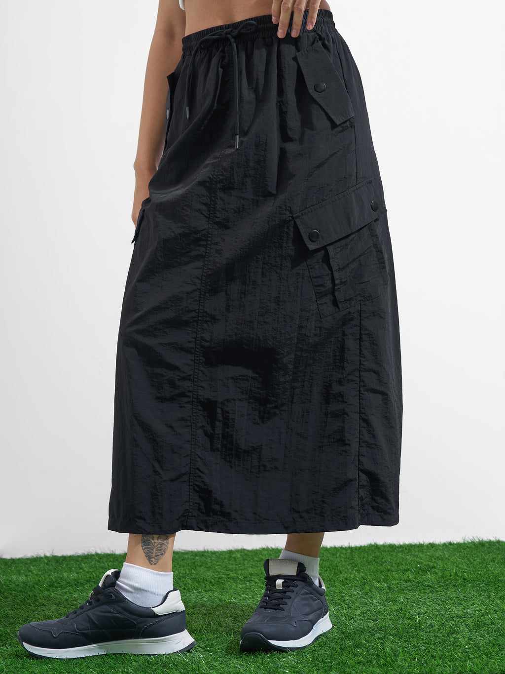 Street By Tokyo Talkies Women Black Midi Skirt - Black - Image 4