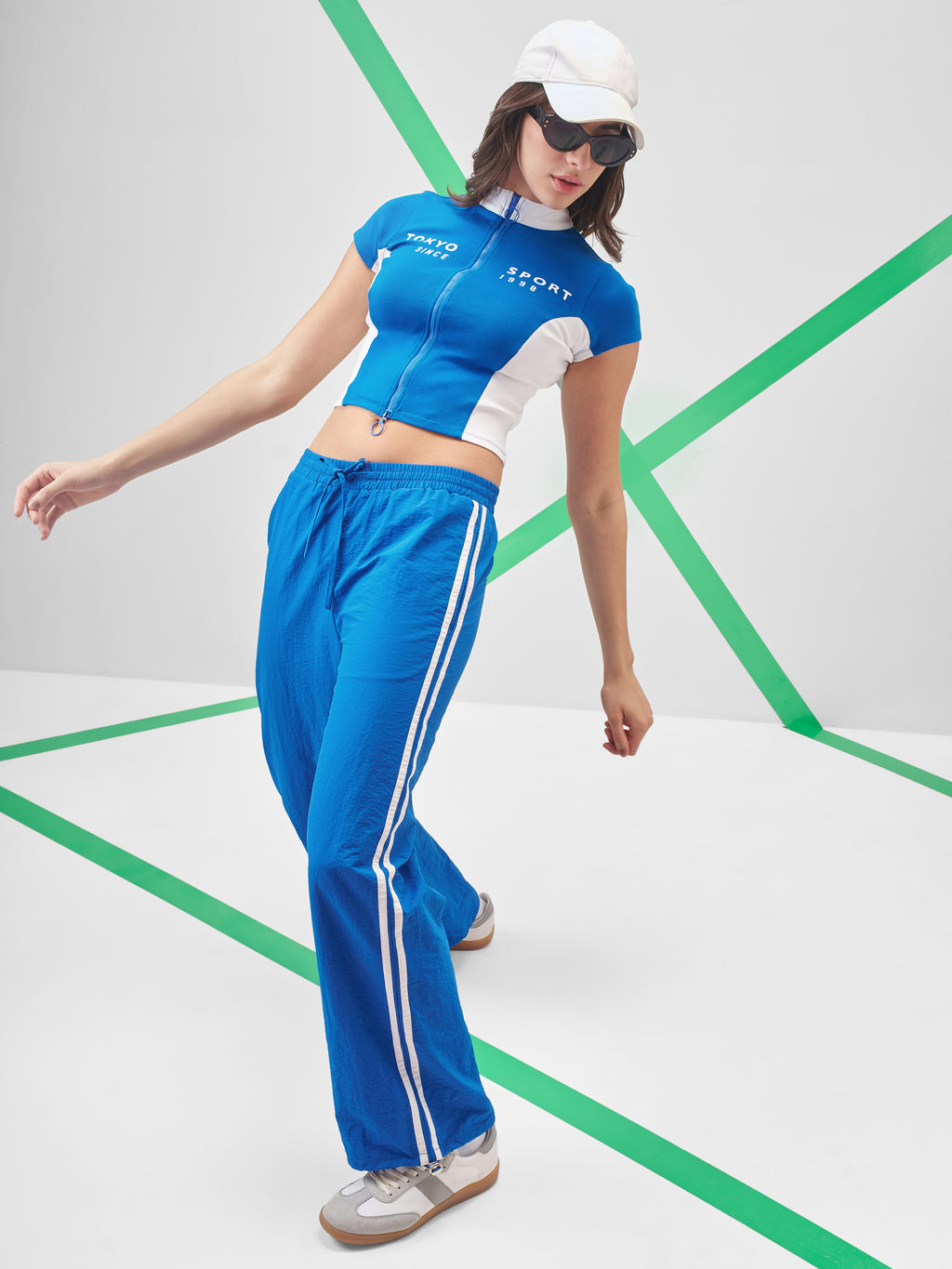 Street By Tokyo Talkies Women Blue Printed Tank Top - Blue - Image 2