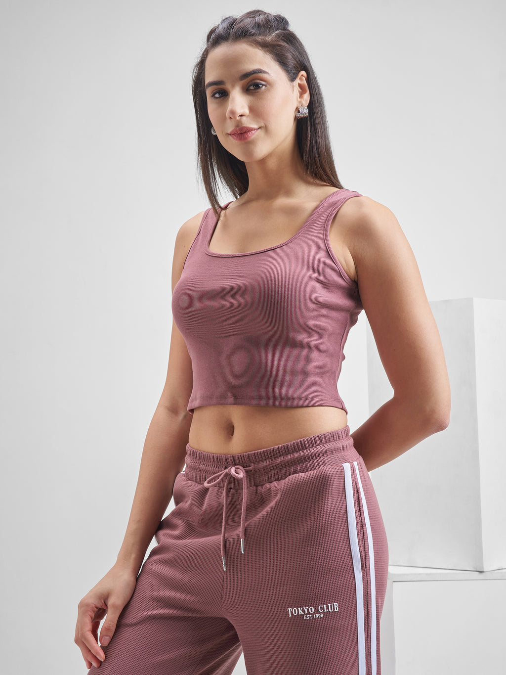Street By Tokyo Talkies Women Mauve Solid Regular Top - Mauve - Image 4