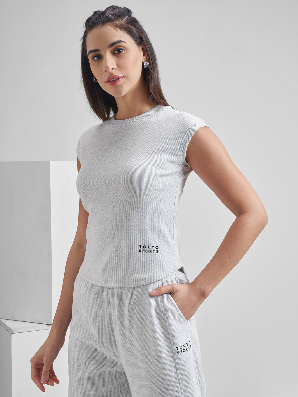Street By Tokyo Talkies Women Grey Solid Regular Top - Grey - Image 4