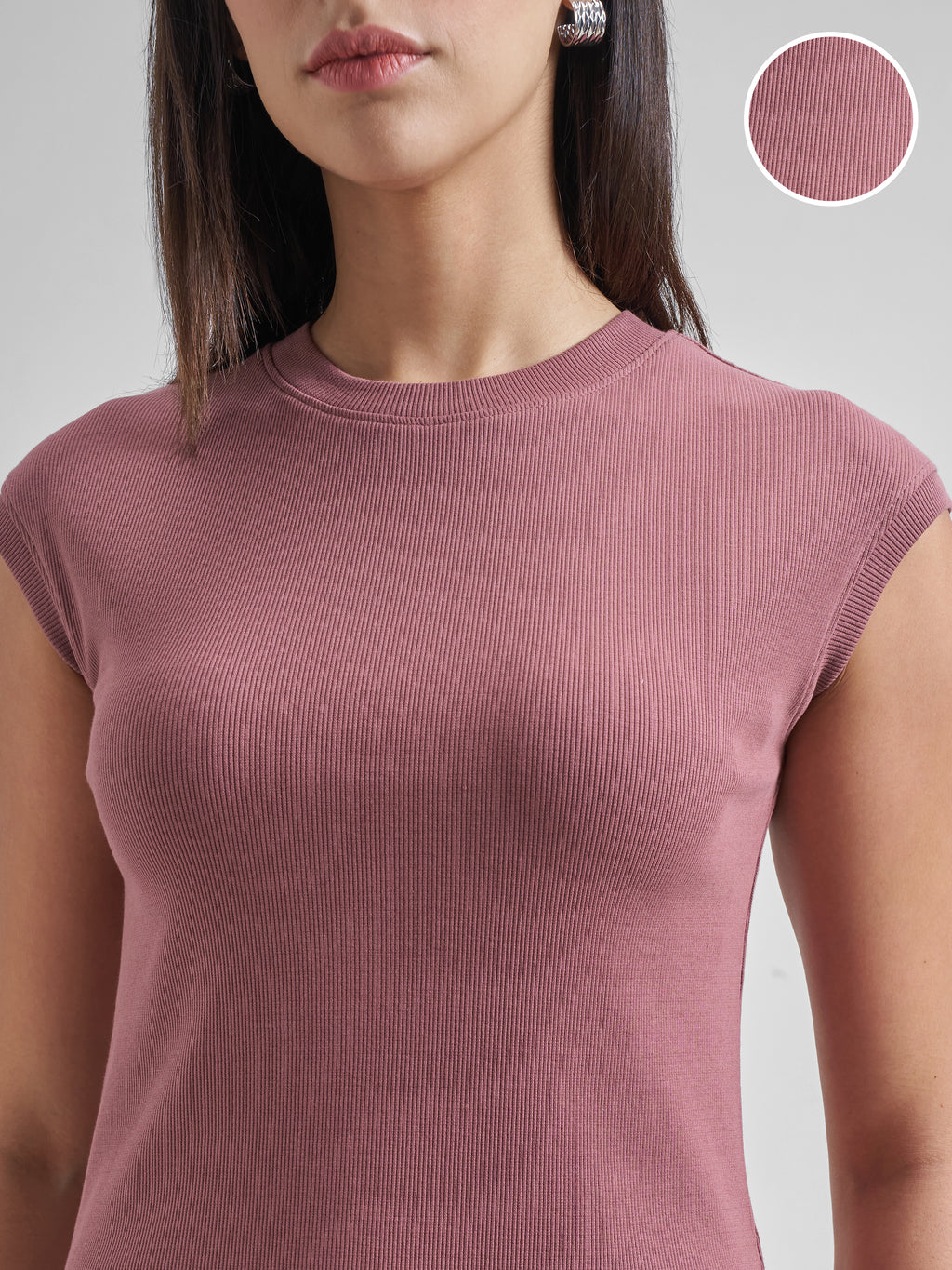 Street By Tokyo Talkies Women Mauve Solid Regular Top - Mauve - Image 5