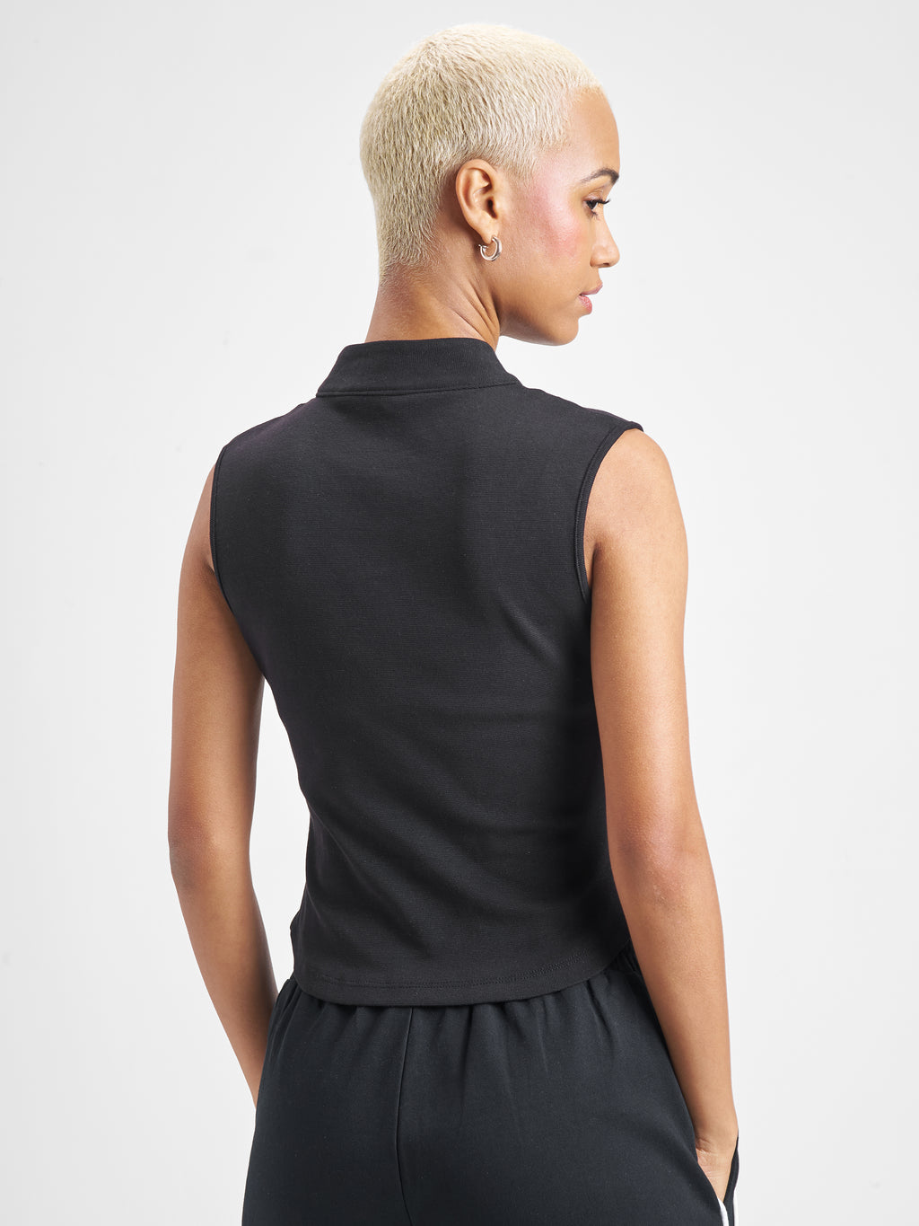 Street By Tokyo Talkies Women Black Solid Fitted Top - Black - Image 3