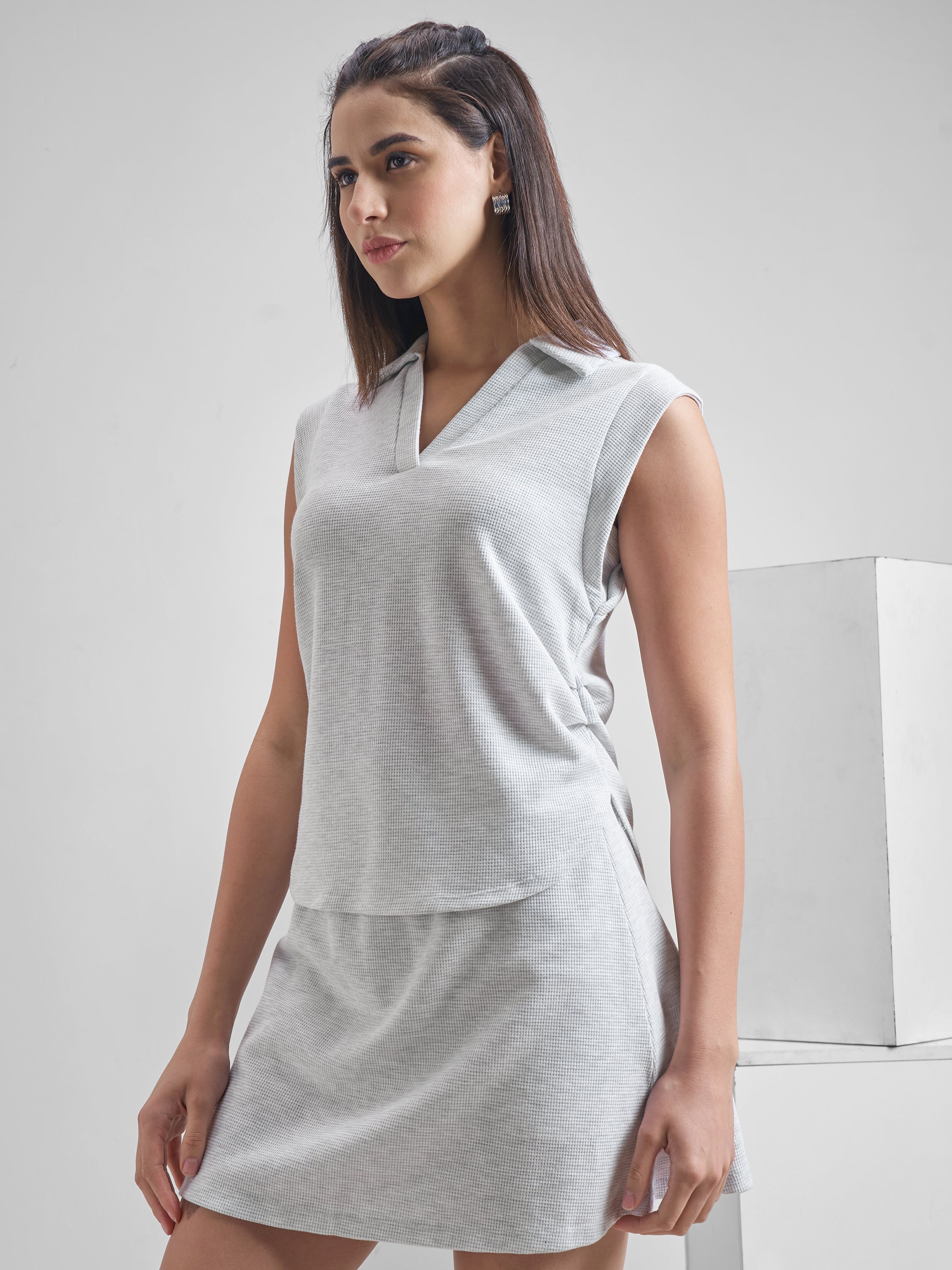 Street By Tokyo Talkies Women Grey Solid Polo Collar Oversized Fit T-Shirt - Grey - Image 4