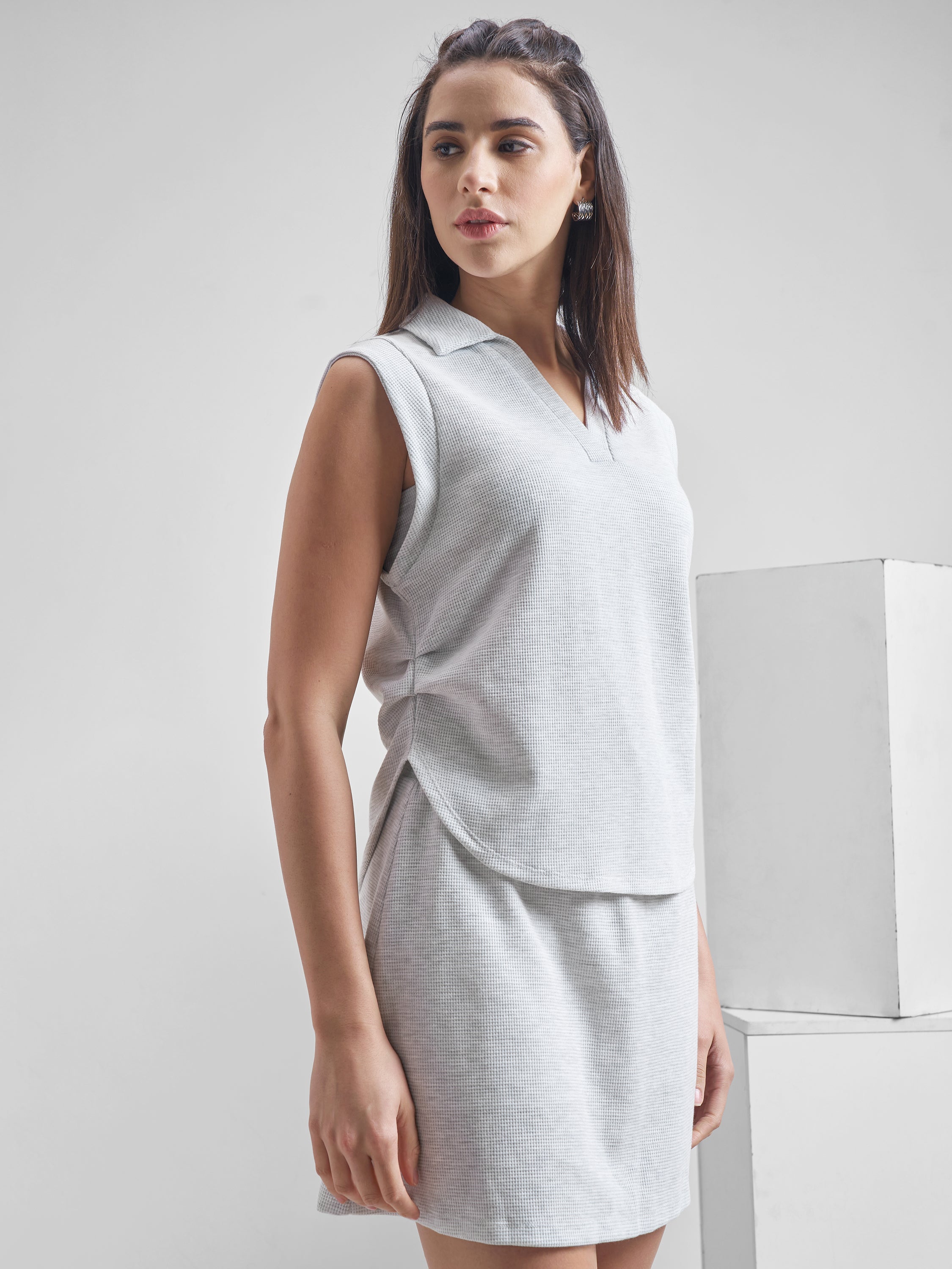 Street By Tokyo Talkies Women Grey Solid Polo Collar Oversized Fit T-Shirt - Grey - Image 6