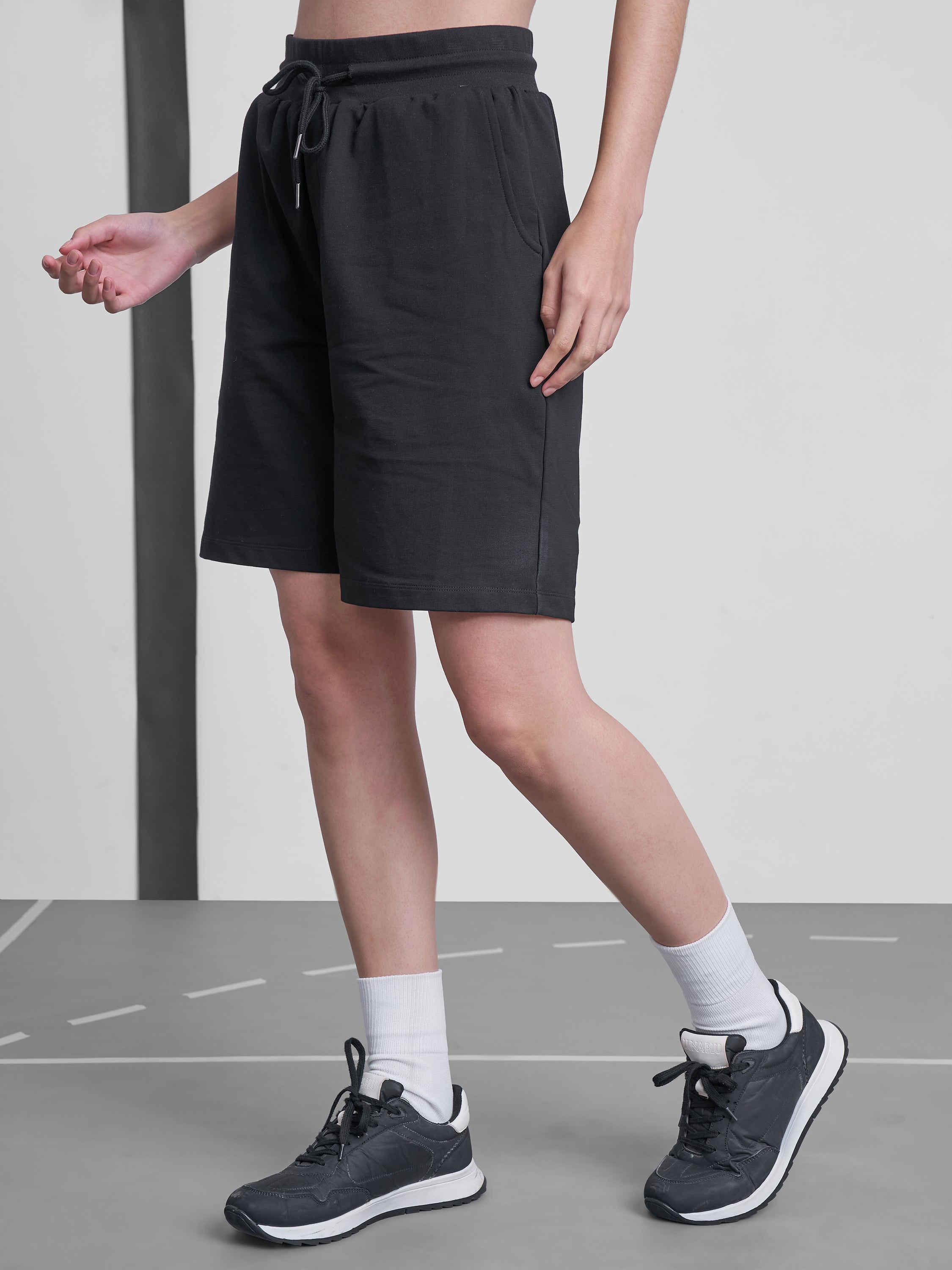 Street By Tokyo Talkies Women Black Regular Fit Bermuda Shorts - Black - Image 4