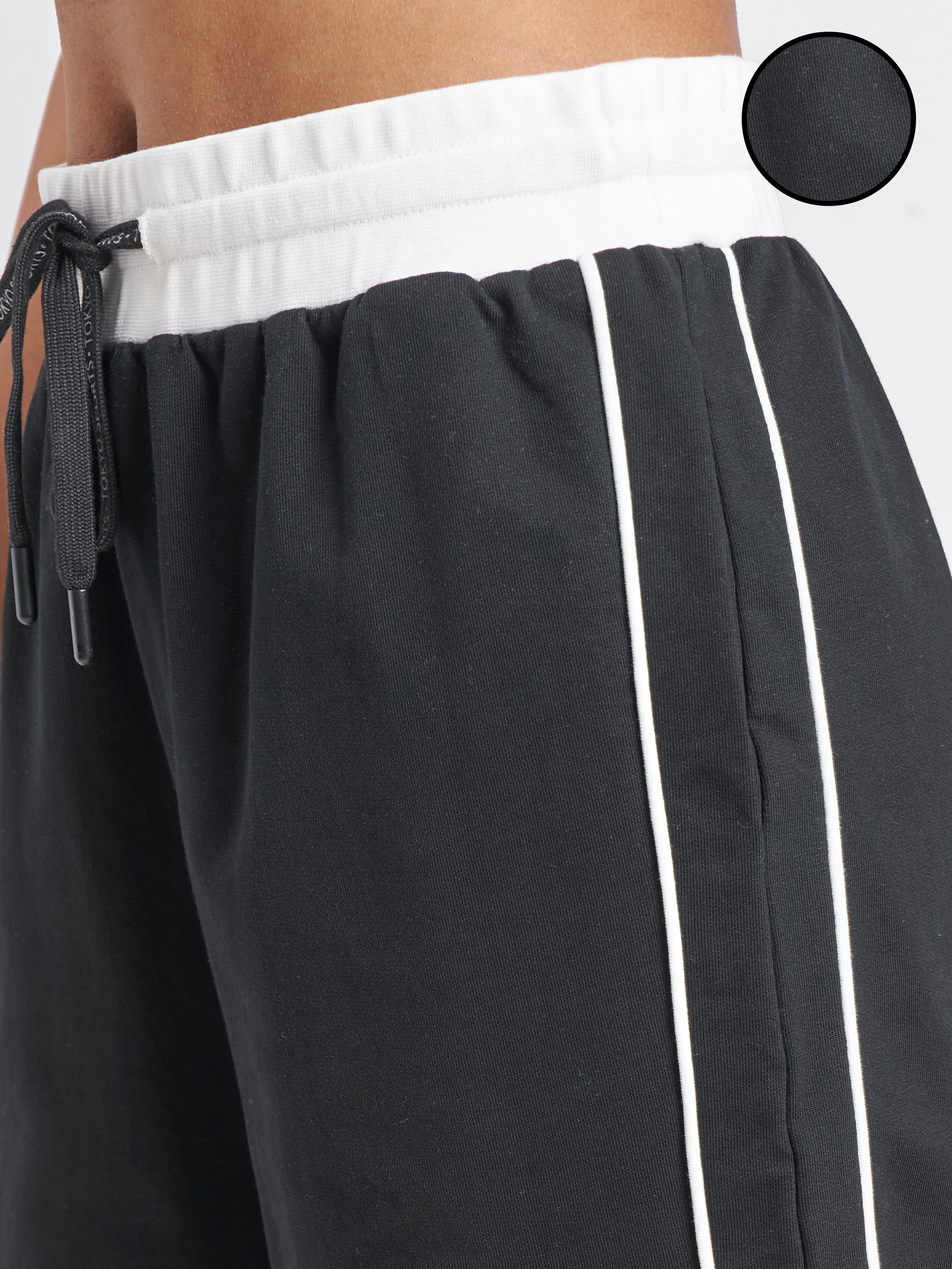 Street By Tokyo Talkies Women Black Relaxed Fit Shorts - Black - Image 5