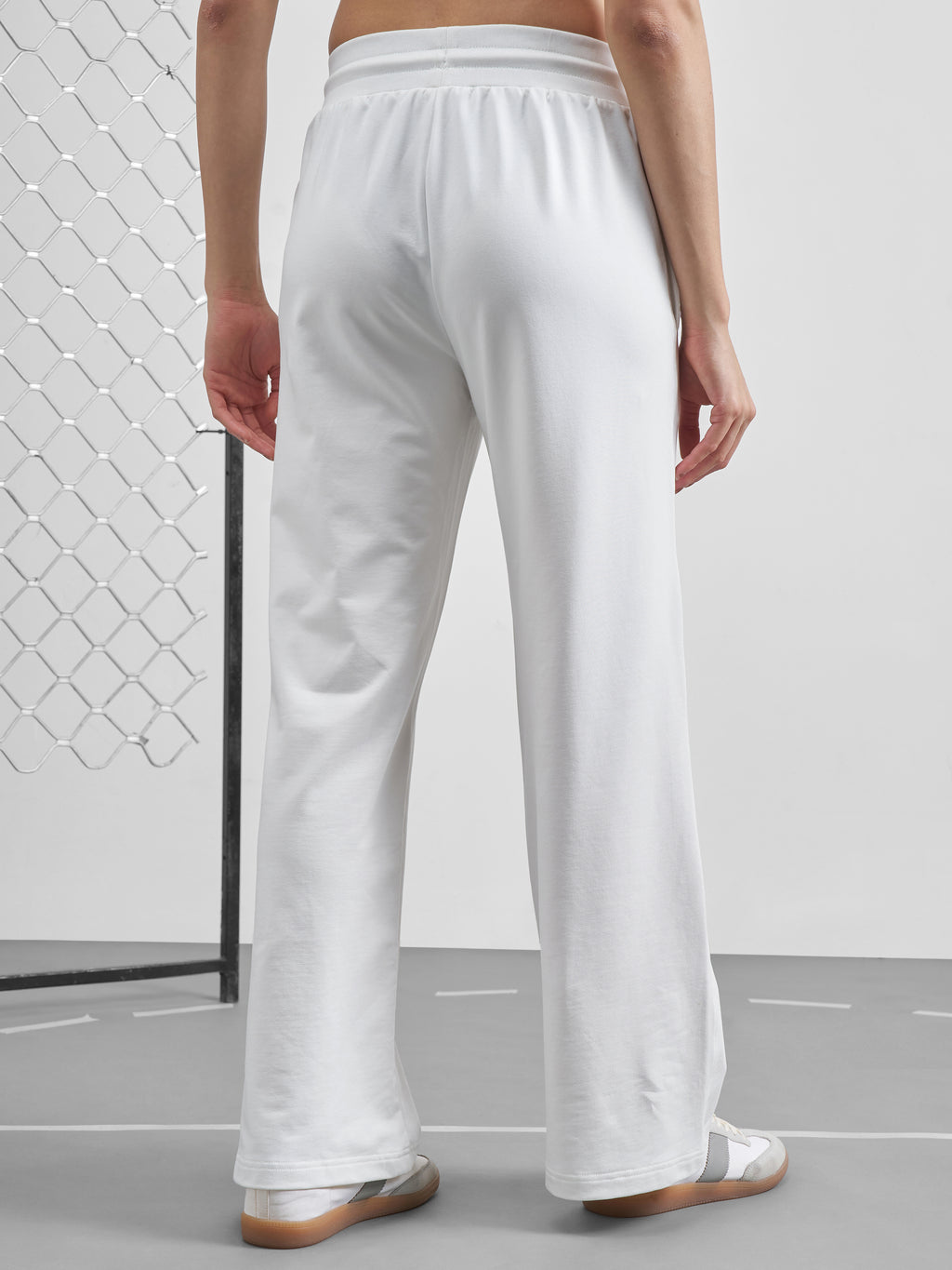 Street By Tokyo Talkies Women White Regular Fit Track Pant - White - Image 3