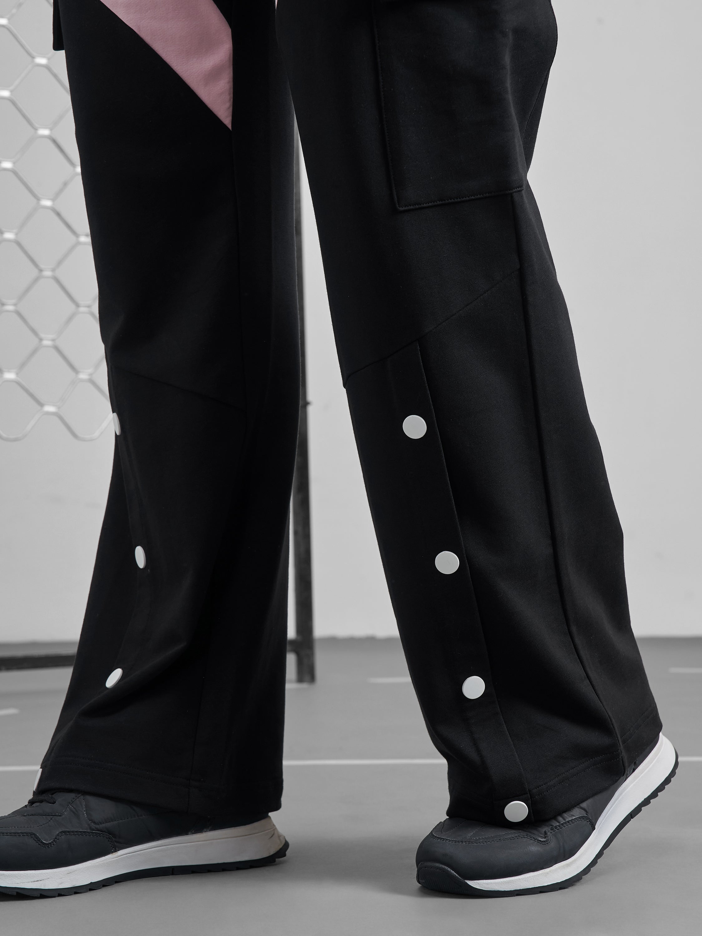 Street By Tokyo Talkies Women Black Relaxed Fit Track Pant - Black - Image 7