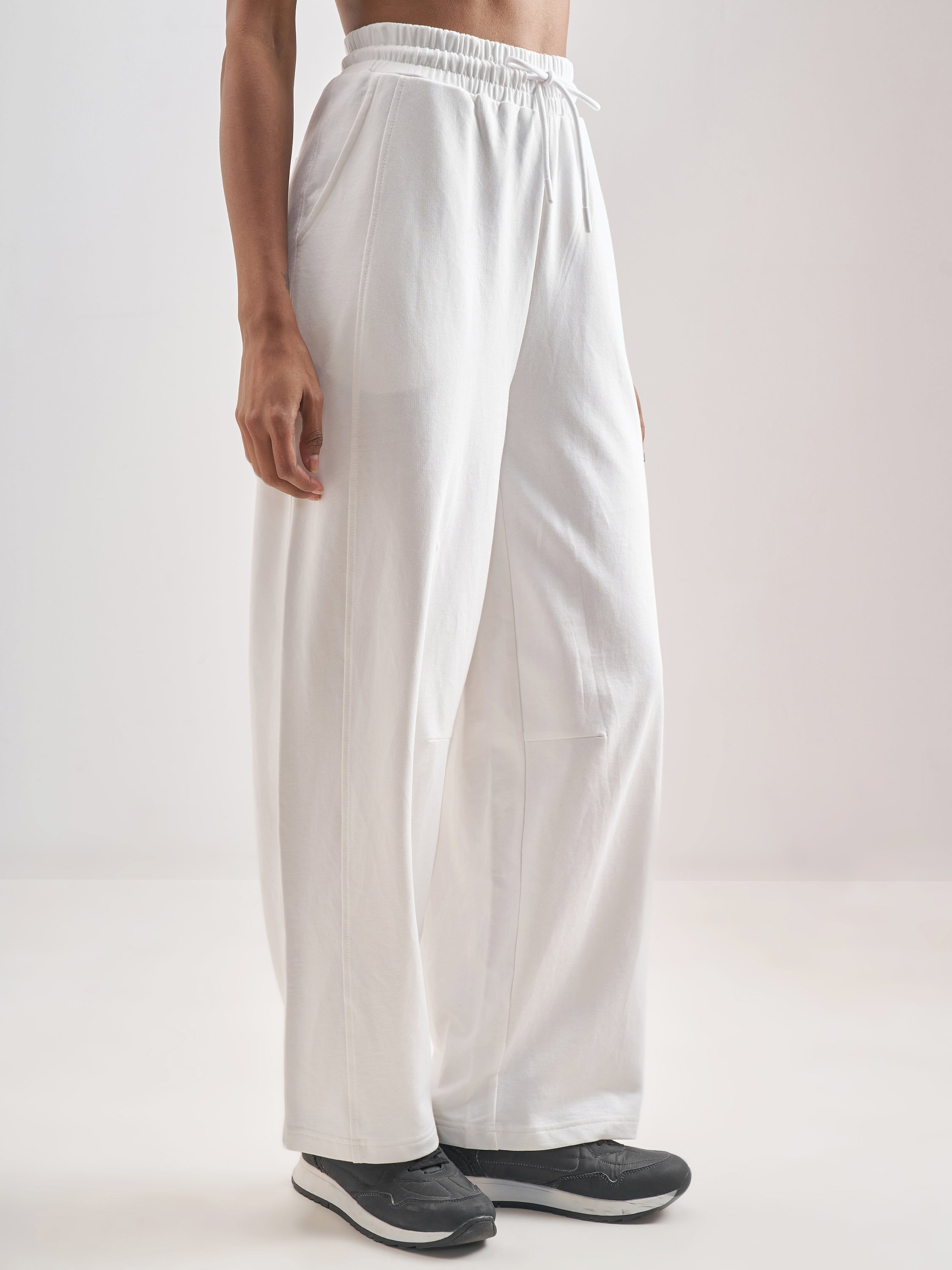 Street By Tokyo Talkies Women White Straight Fit Track Pant - White - Image 6