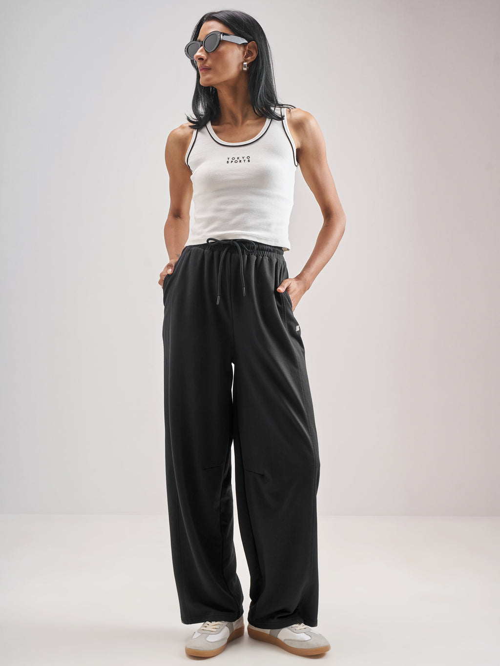 Street By Tokyo Talkies Women Black Straight Fit Track Pant - Black - Image 2