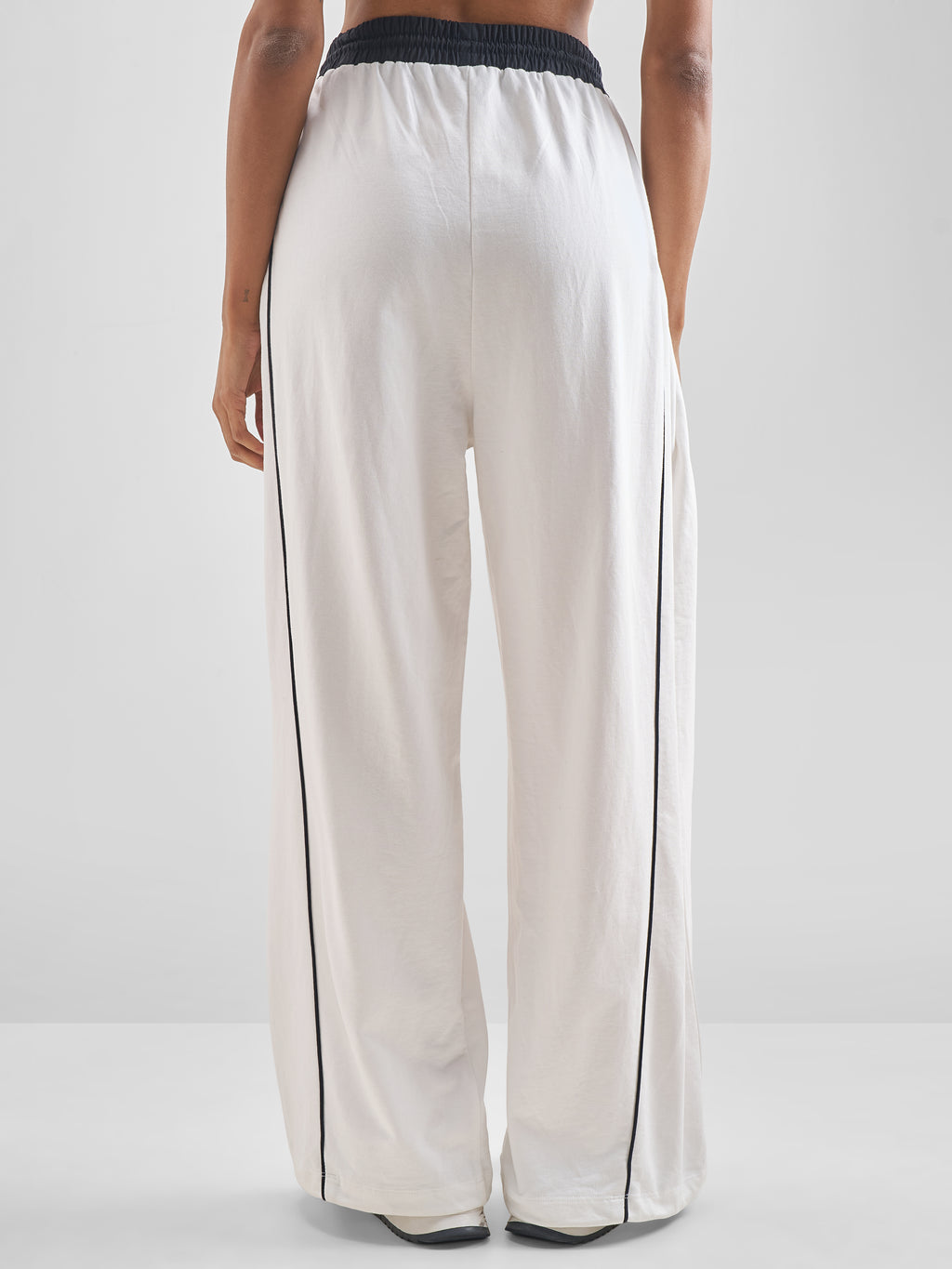 Street By Tokyo Talkies Women White Wide Leg Track Pant - White - Image 3