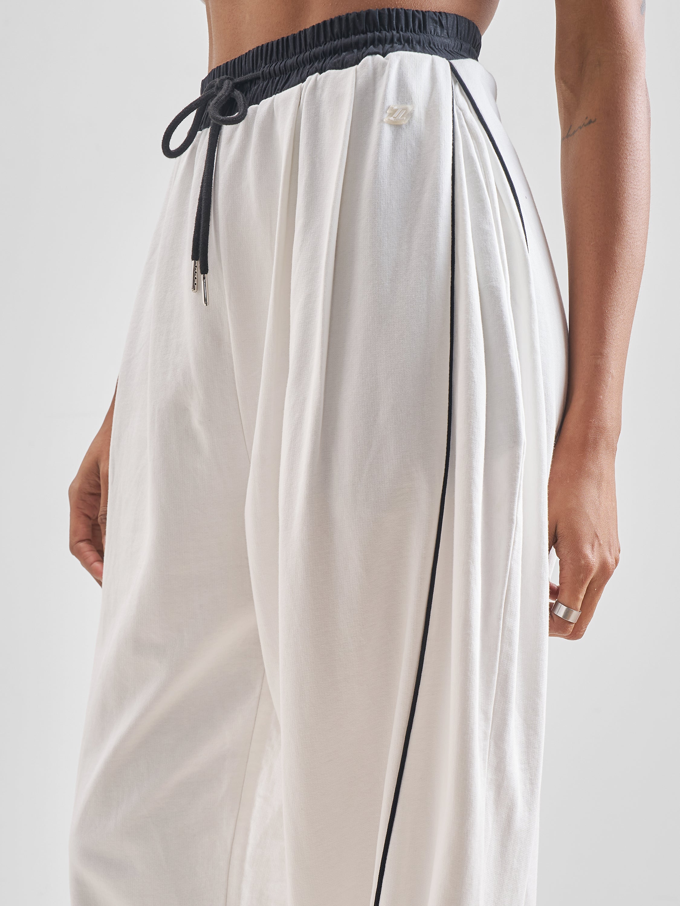 Street By Tokyo Talkies Women White Wide Leg Track Pant - White - Image 5