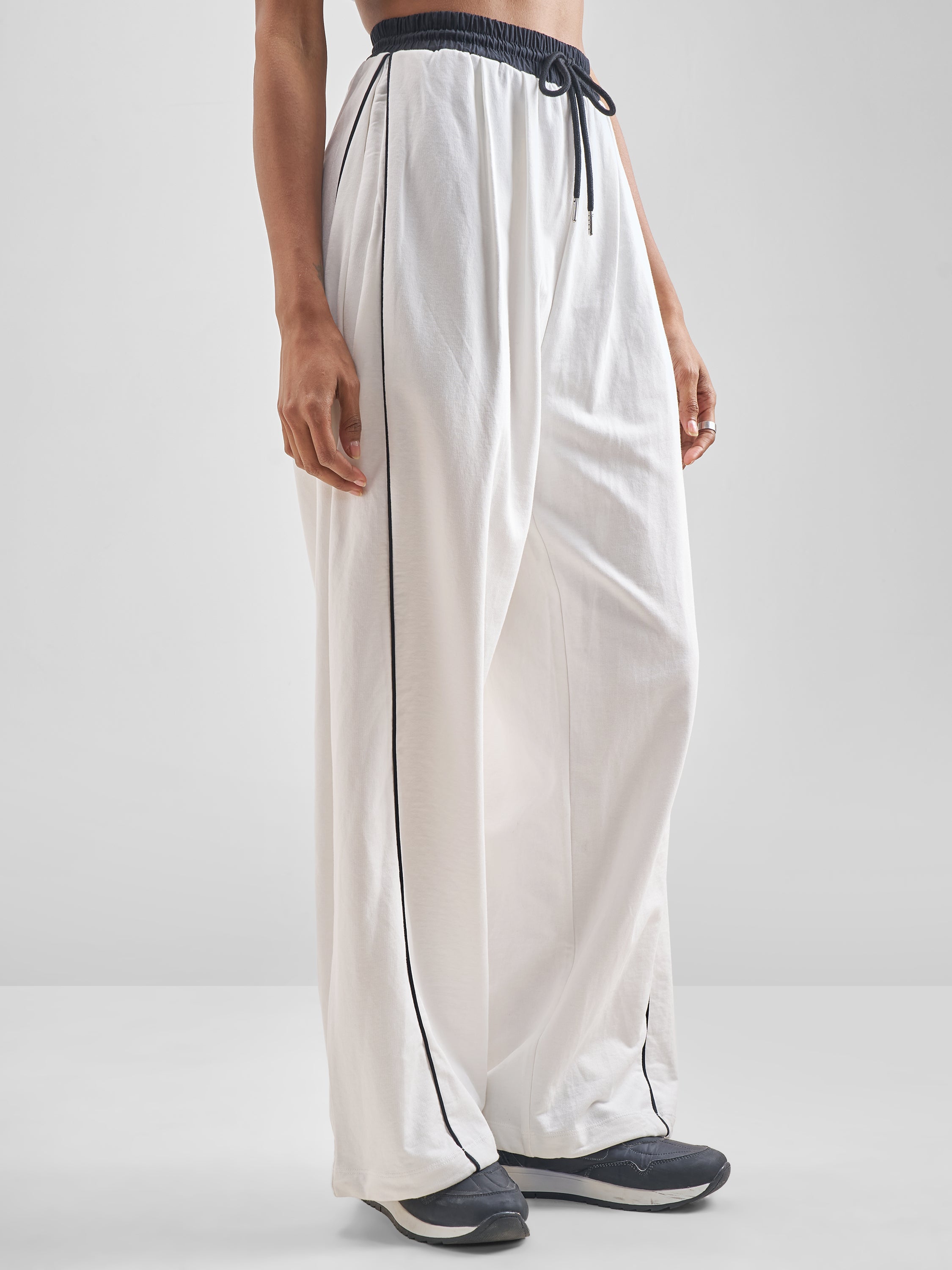 Street By Tokyo Talkies Women White Wide Leg Track Pant - White - Image 6