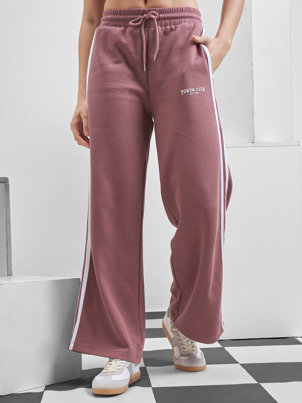 Street By Tokyo Talkies Women Mauve Relaxed Fit Track Pant - Mauve - Image 1