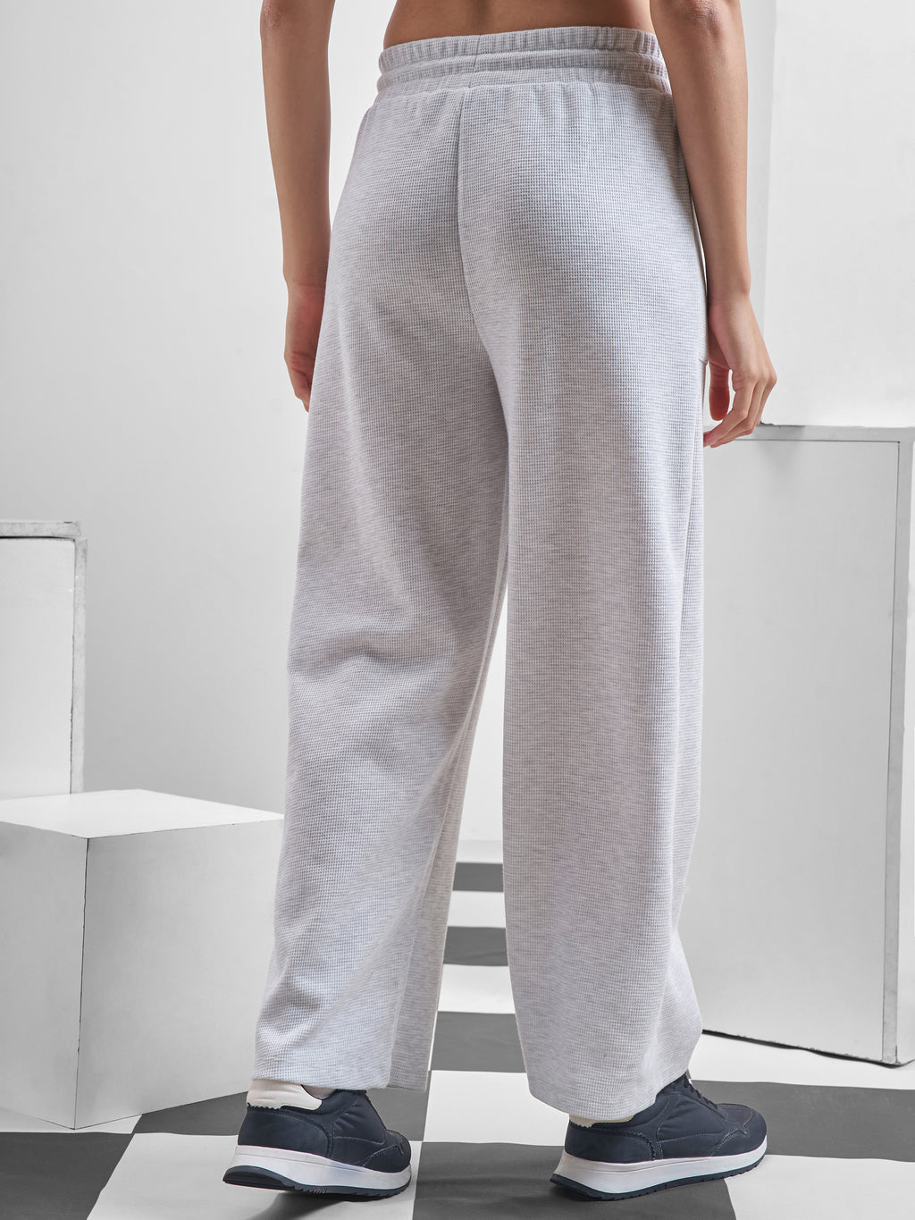 Street By Tokyo Talkies Women Grey Relaxed Fit Track Pant - Grey - Image 3