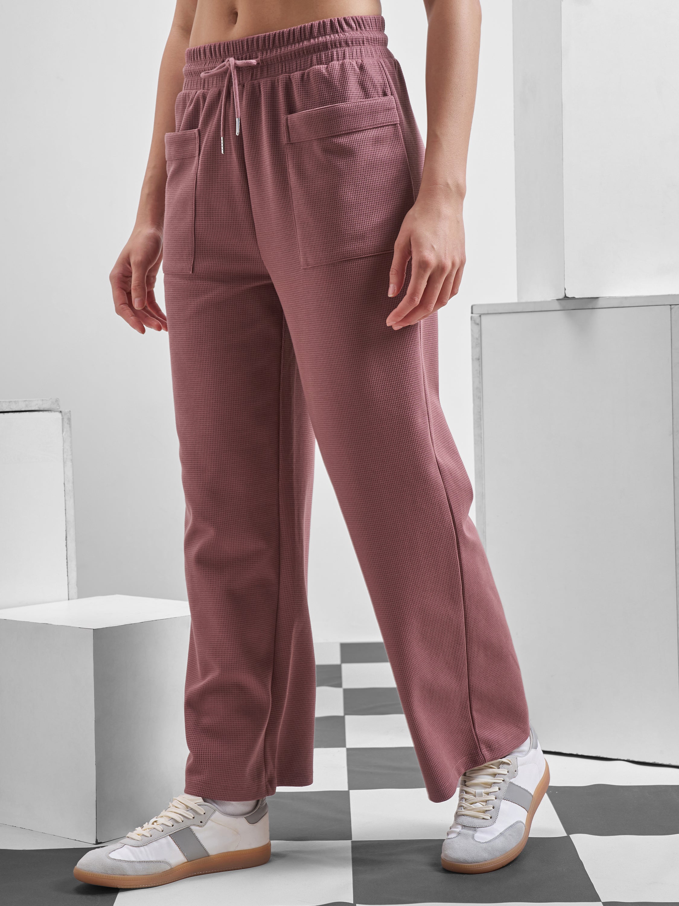 Street By Tokyo Talkies Women Mauve Relaxed Fit Track Pant - Mauve - Image 4