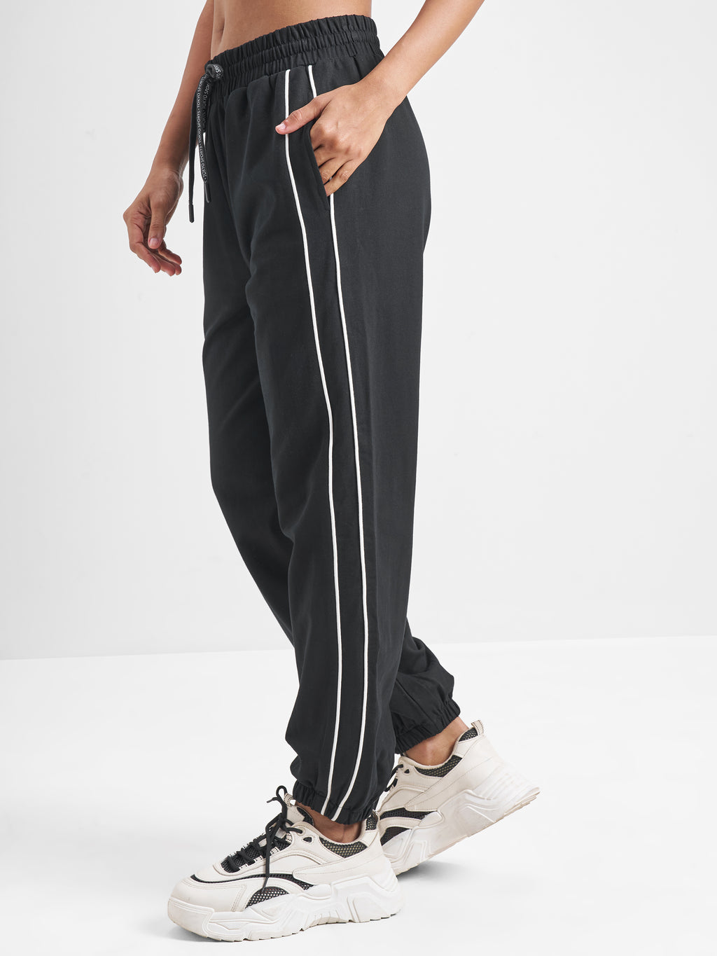 Street By Tokyo Talkies Women Black Baggy Track Pant - Black - Image 4