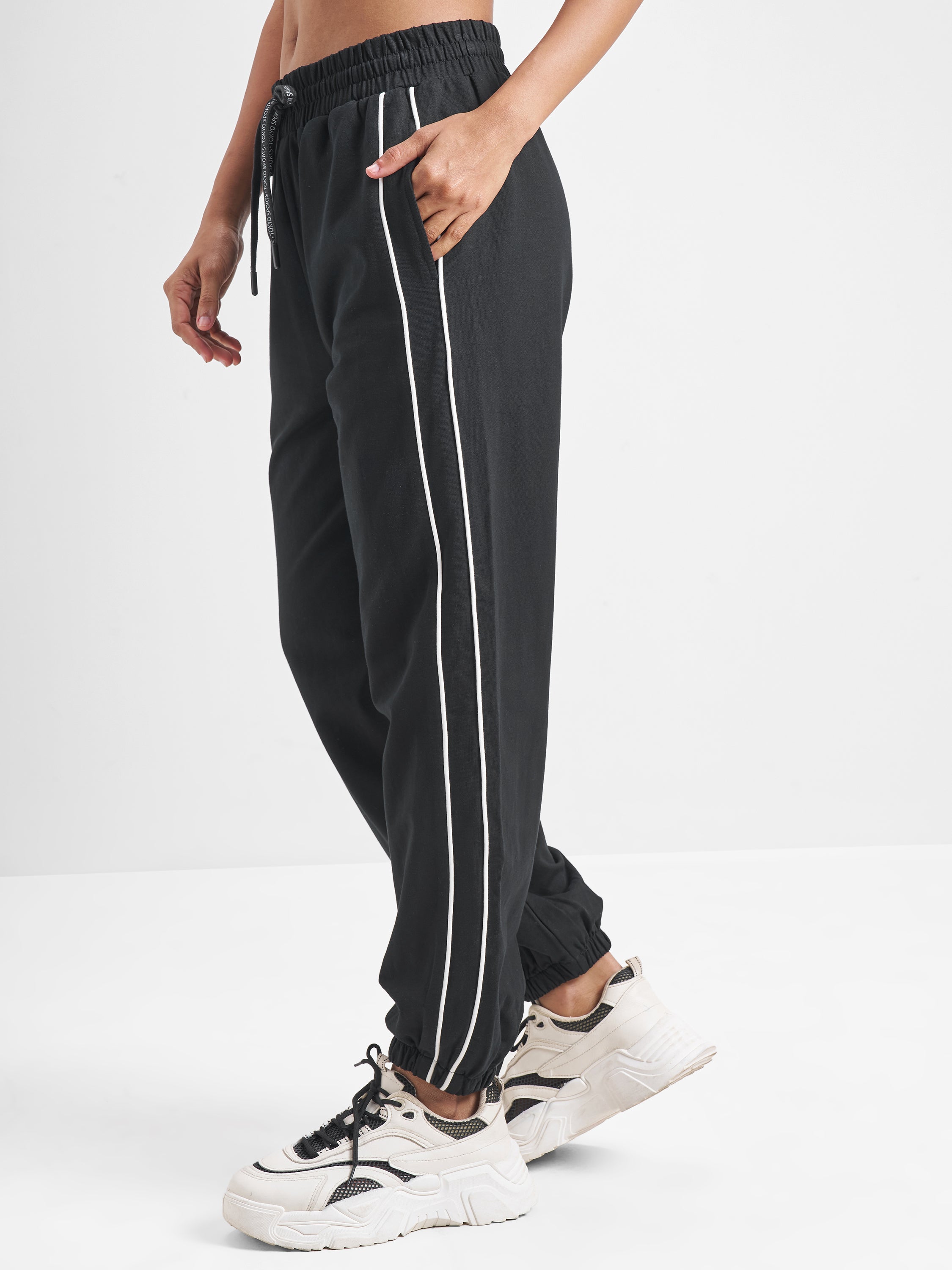 Street By Tokyo Talkies Women Black Baggy Track Pant - Black - Image 4