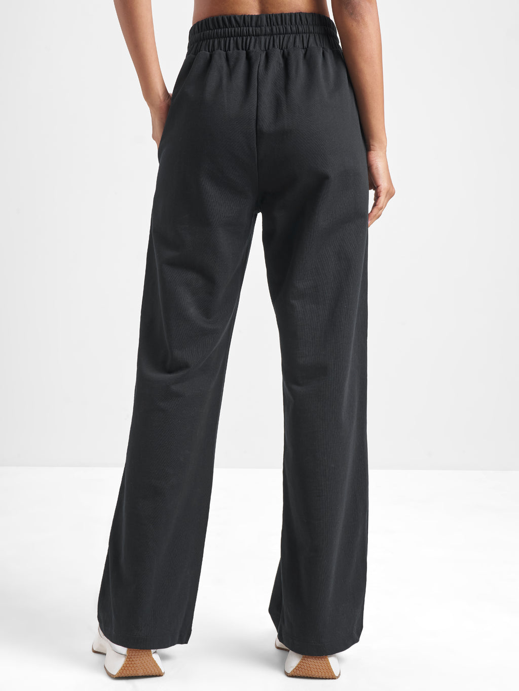 Street By Tokyo Talkies Women Black Baggy Track Pant - Black - Image 3