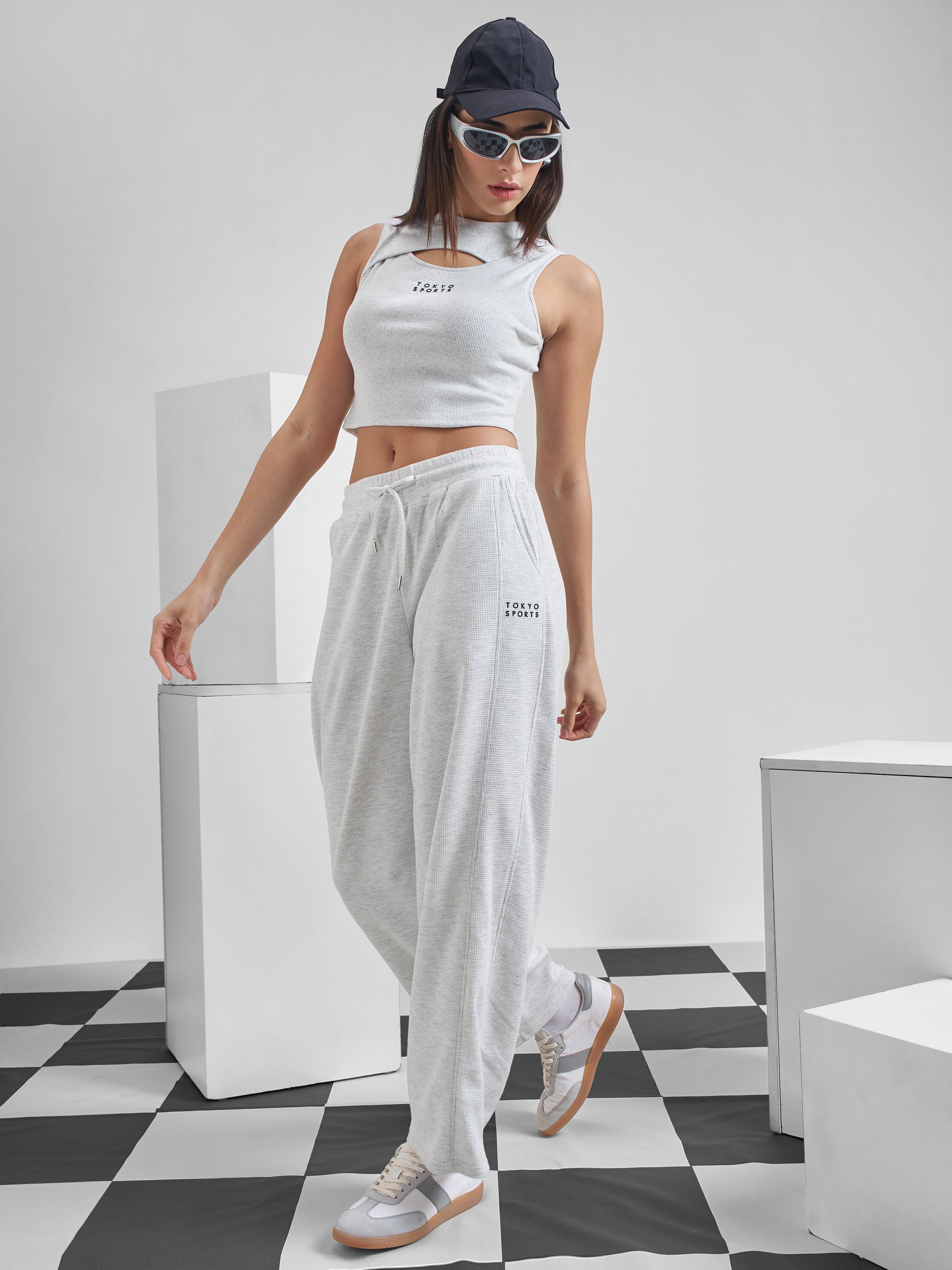 Street By Tokyo Talkies Women Grey Relaxed Fit Track Pant - Grey - Image 2