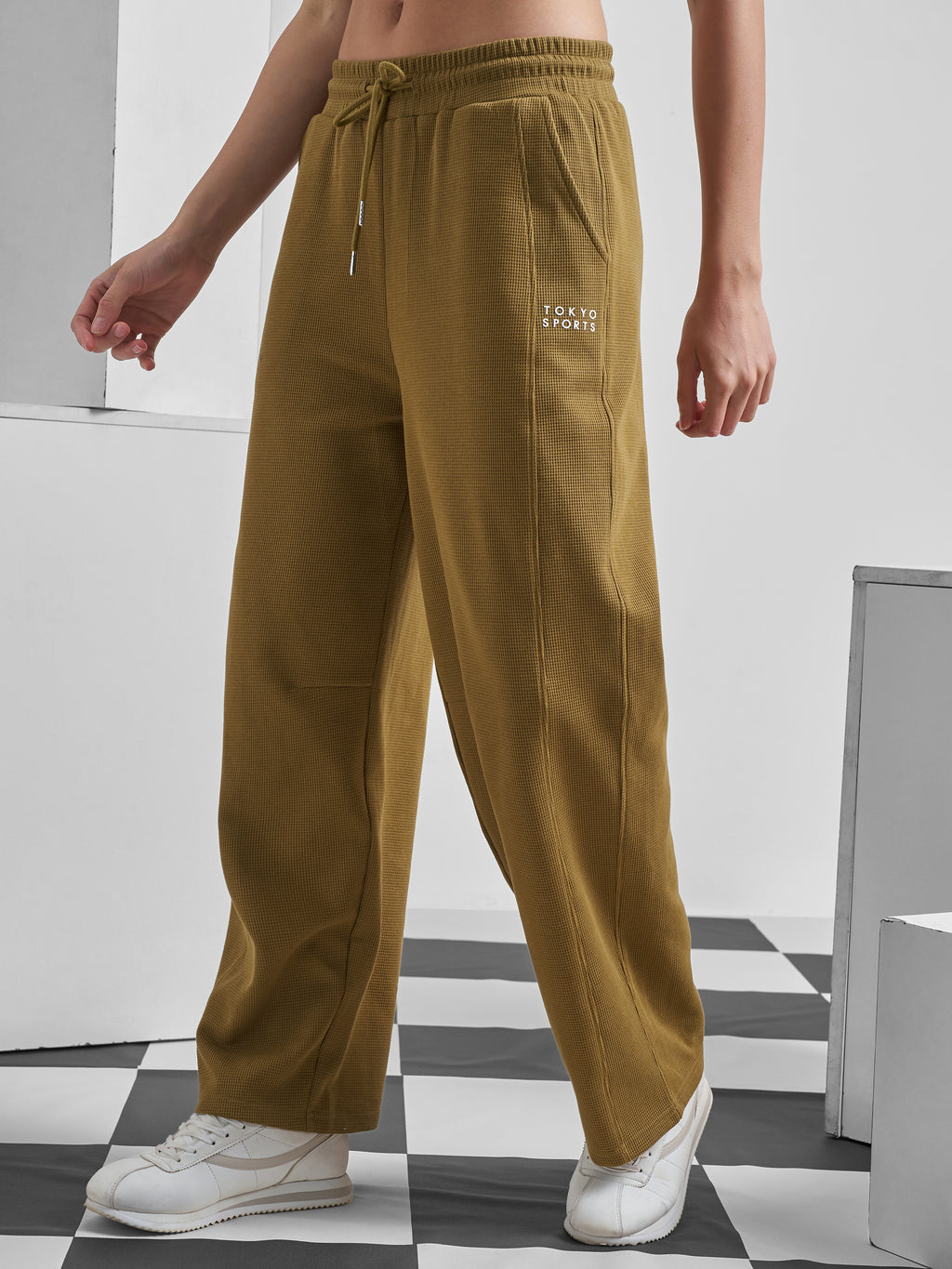 Street By Tokyo Talkies Women Brown Relaxed Fit Track Pant - Brown - Image 4