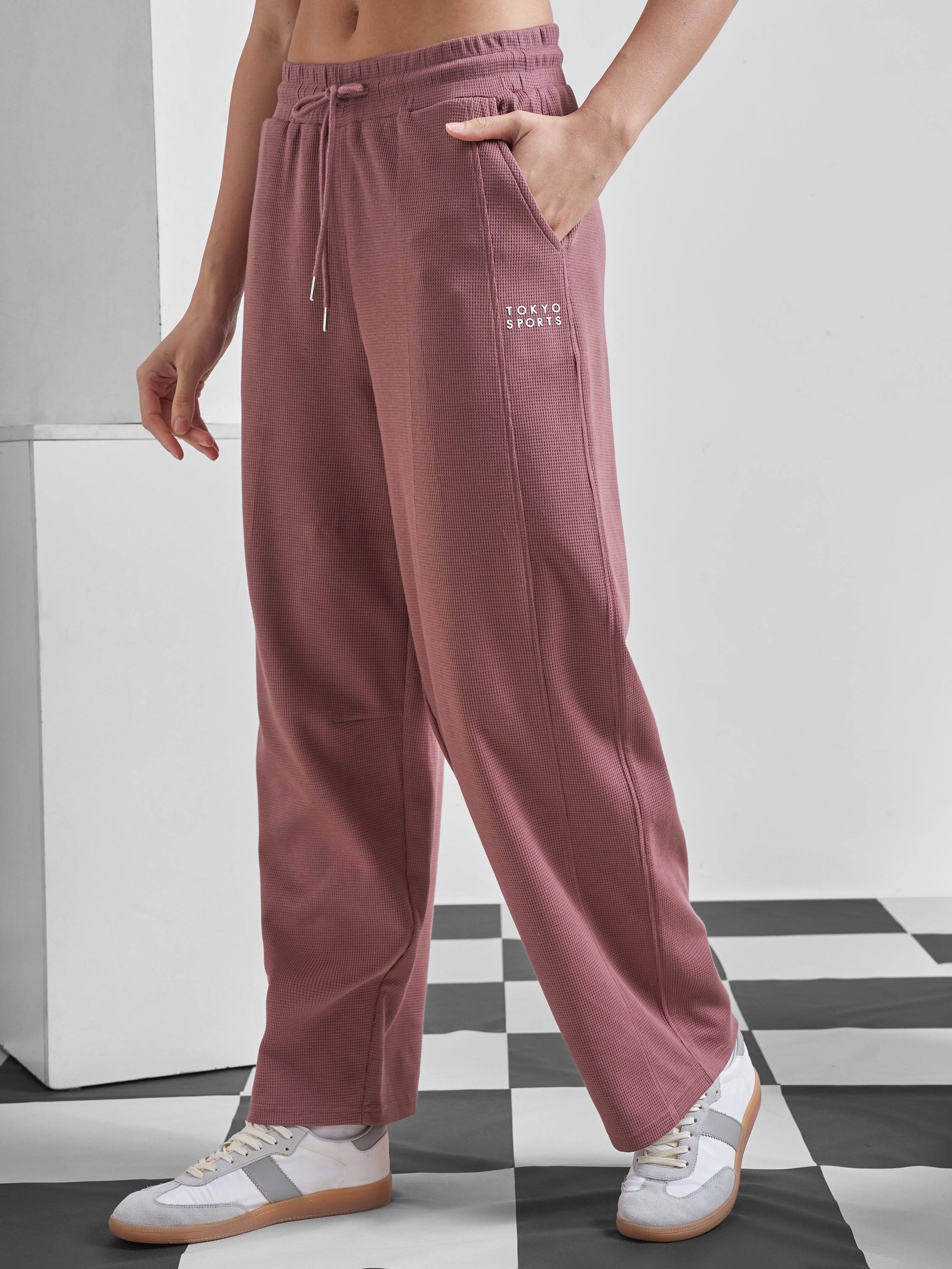 Street By Tokyo Talkies Women Mauve Relaxed Fit Track Pant - Mauve - Image 4