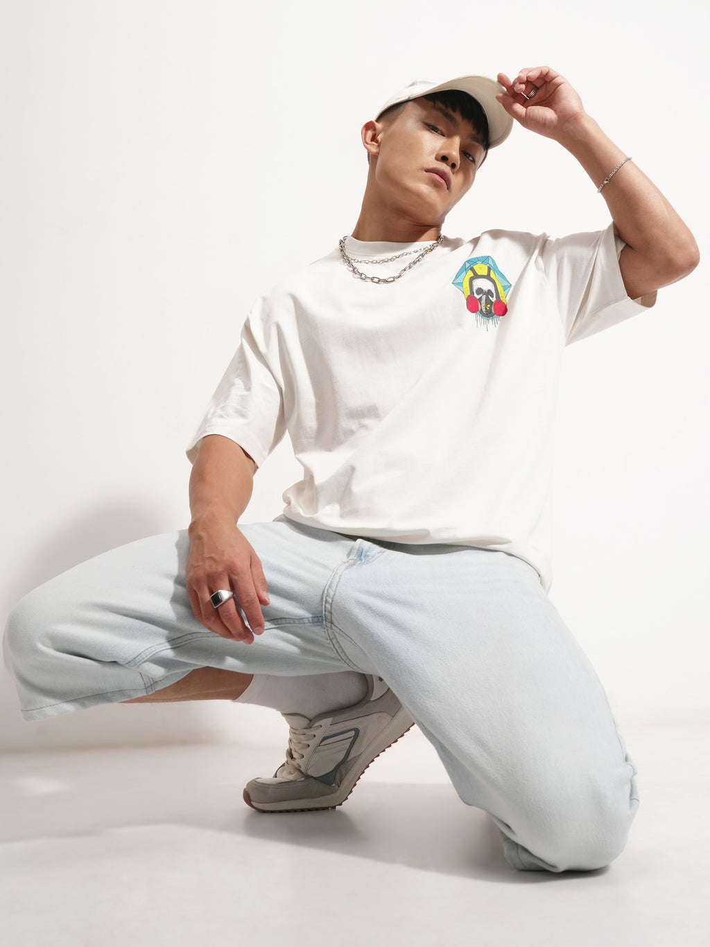 Highlander Men Off White Breaking Bad Printed Round Neck Oversized Fit T-Shirt - Off White - Image 2