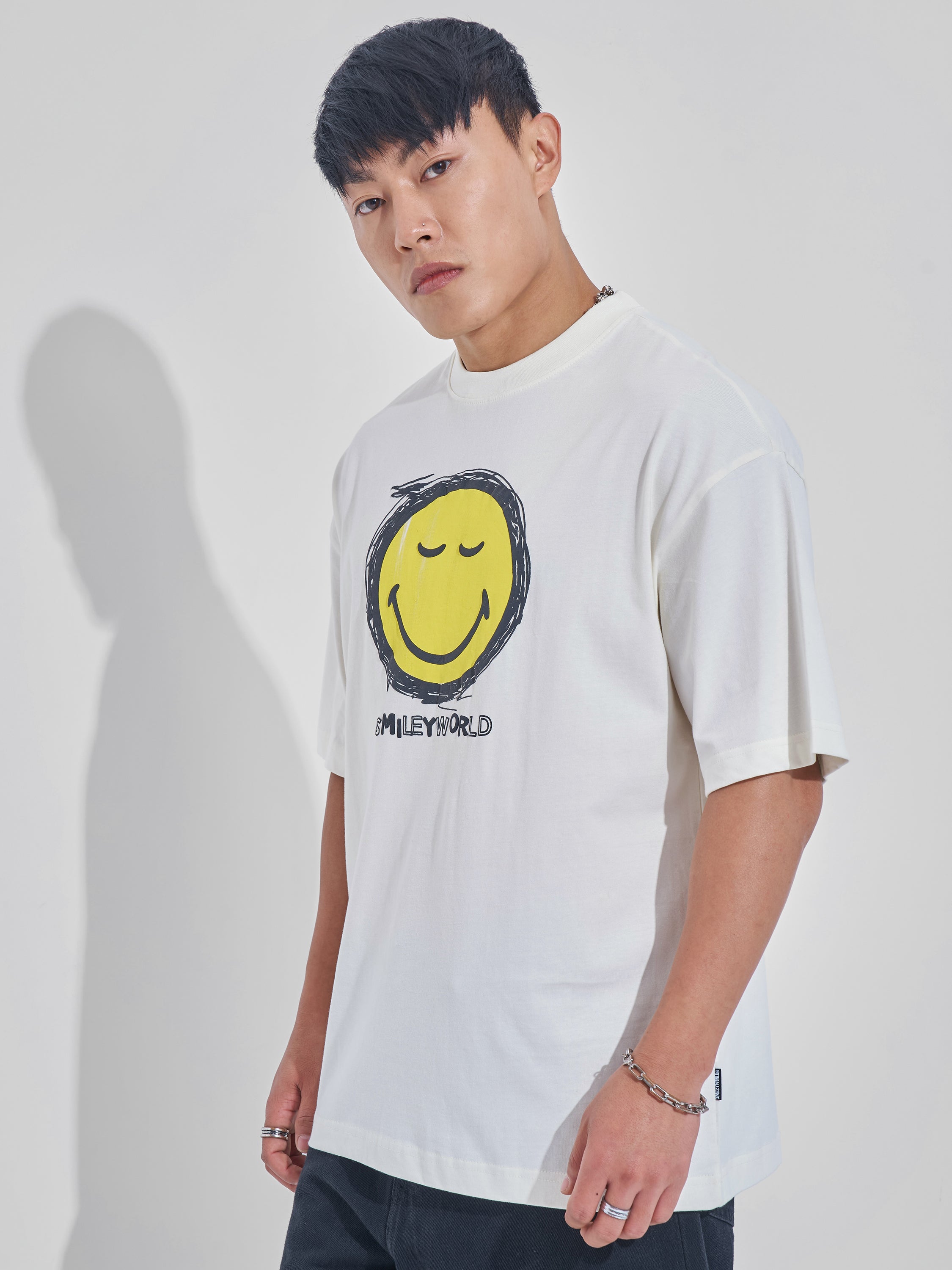 Highlander Men Off White Smiley Printed Round Neck Oversized Fit T-Shirt - Off White - Image 4